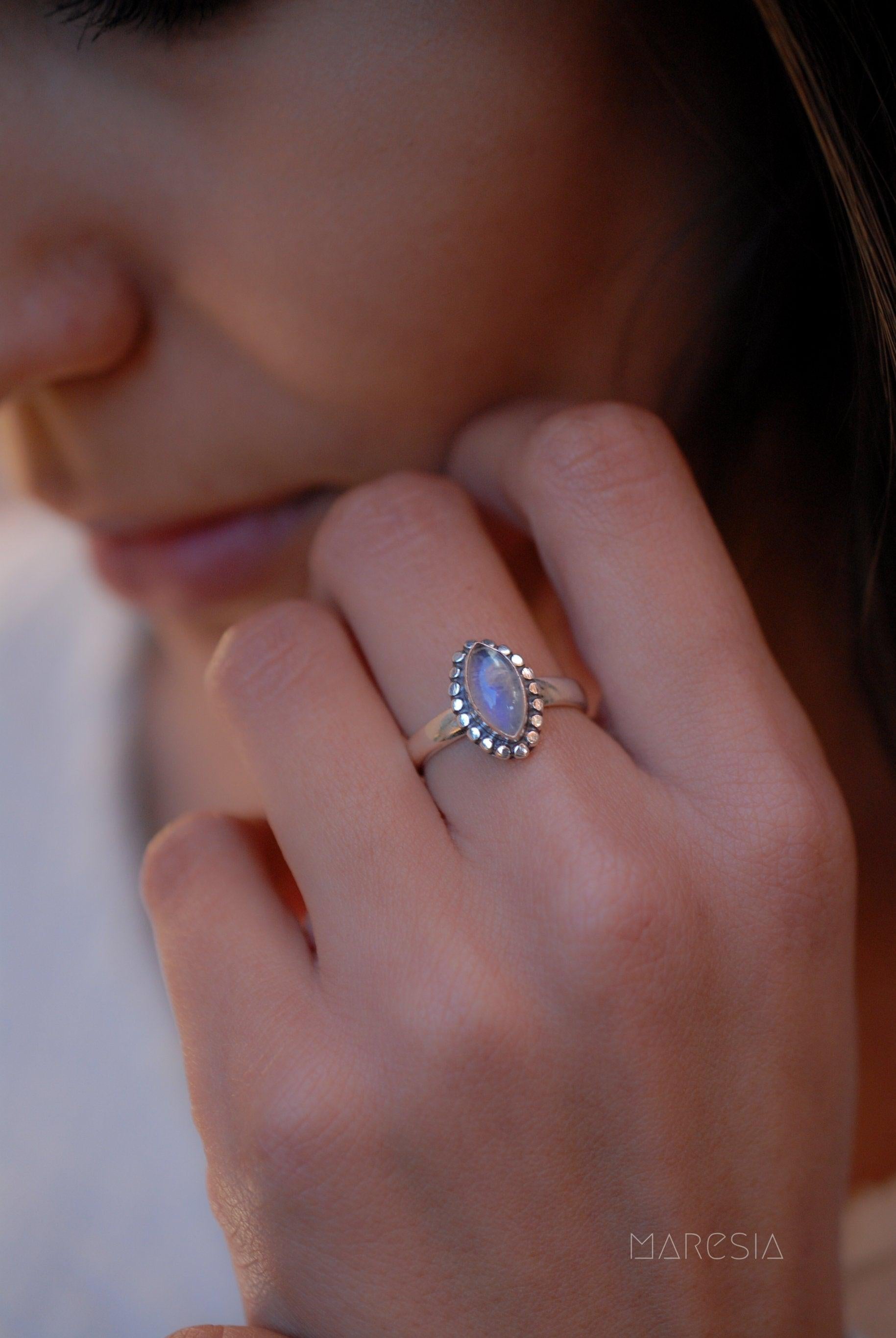 Moonstone Ring ~ Sterling Silver 925 ~MR016 - Maresia Jewelry