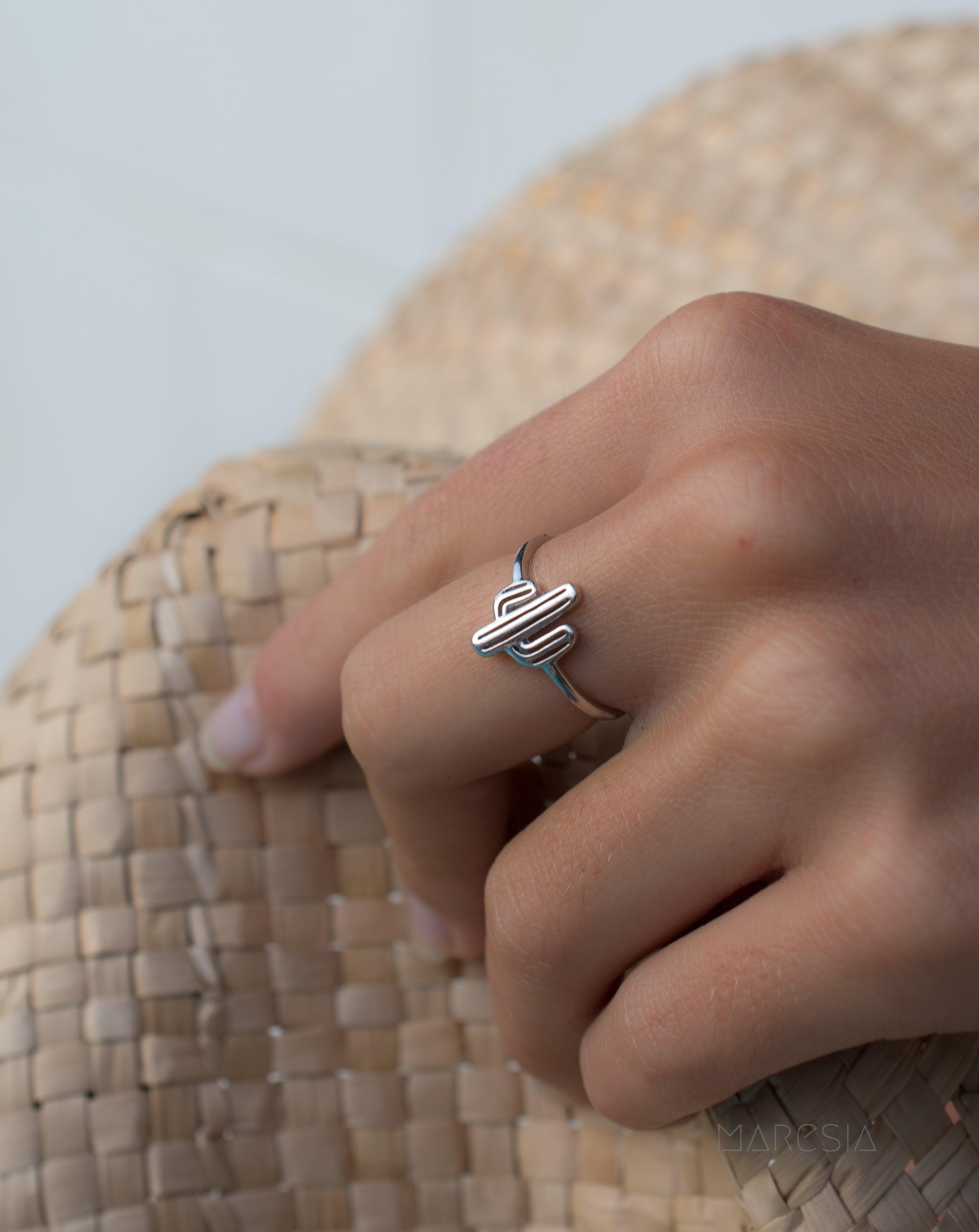Mojavi Ring~ Sterling Silver 925~ SMR060 - Maresia Jewelry