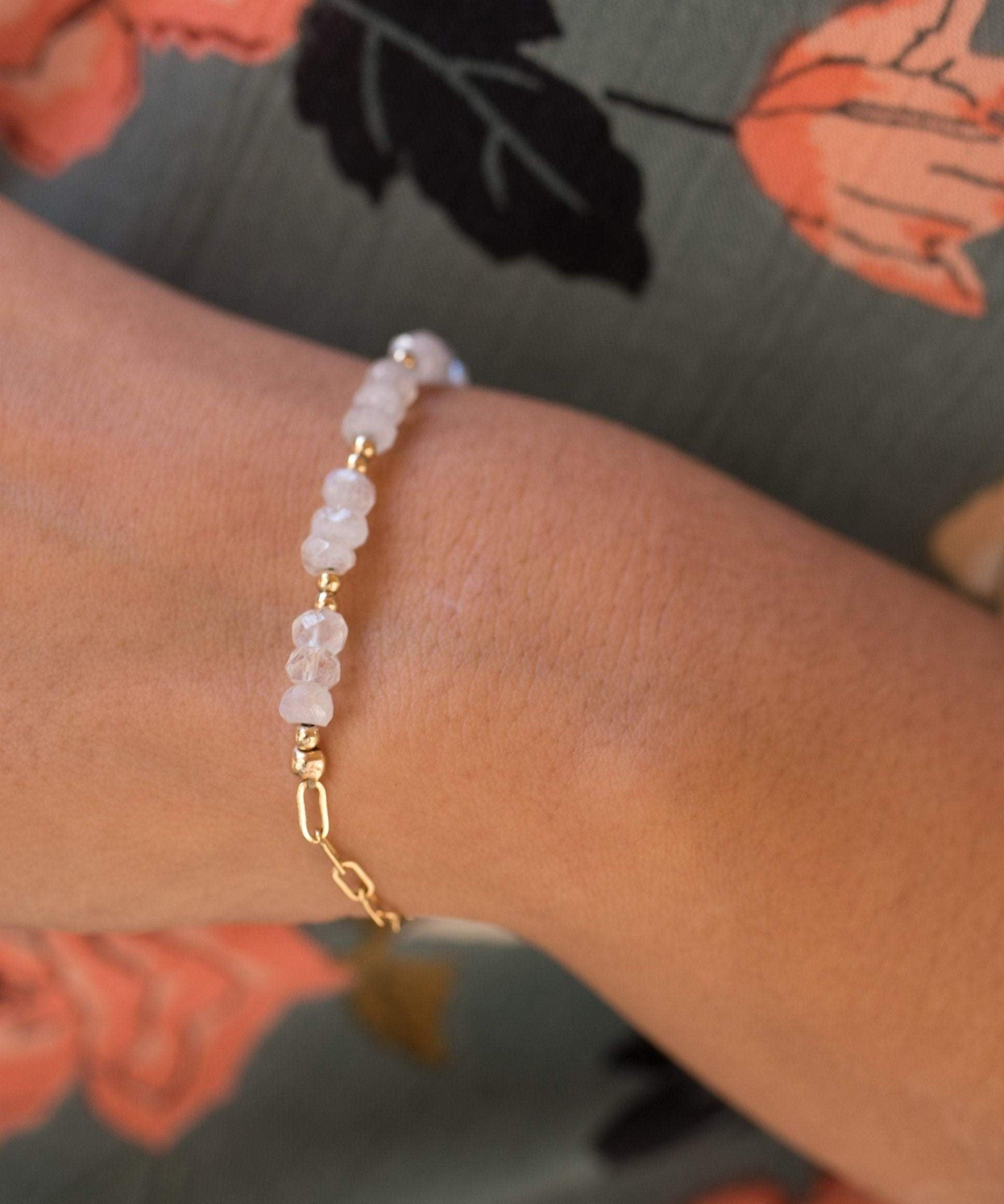 Moonstone Bracelet ~ Gold Filled or Sterling Silver 925 ~ MB018 - Maresia Jewelry