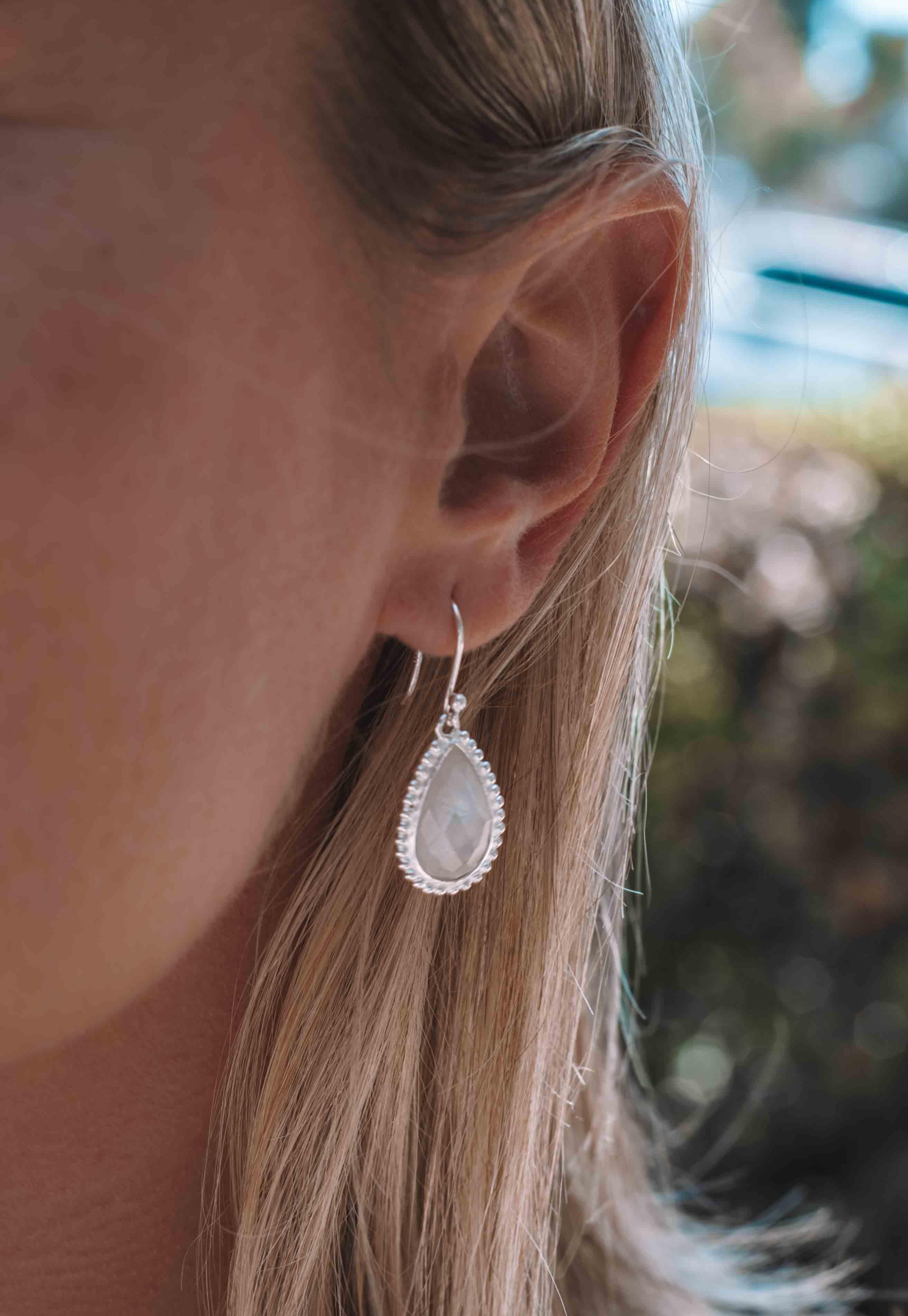 Moonstone Earrings ~ Sterling Silver 925 ~ ME195 - Maresia Jewelry