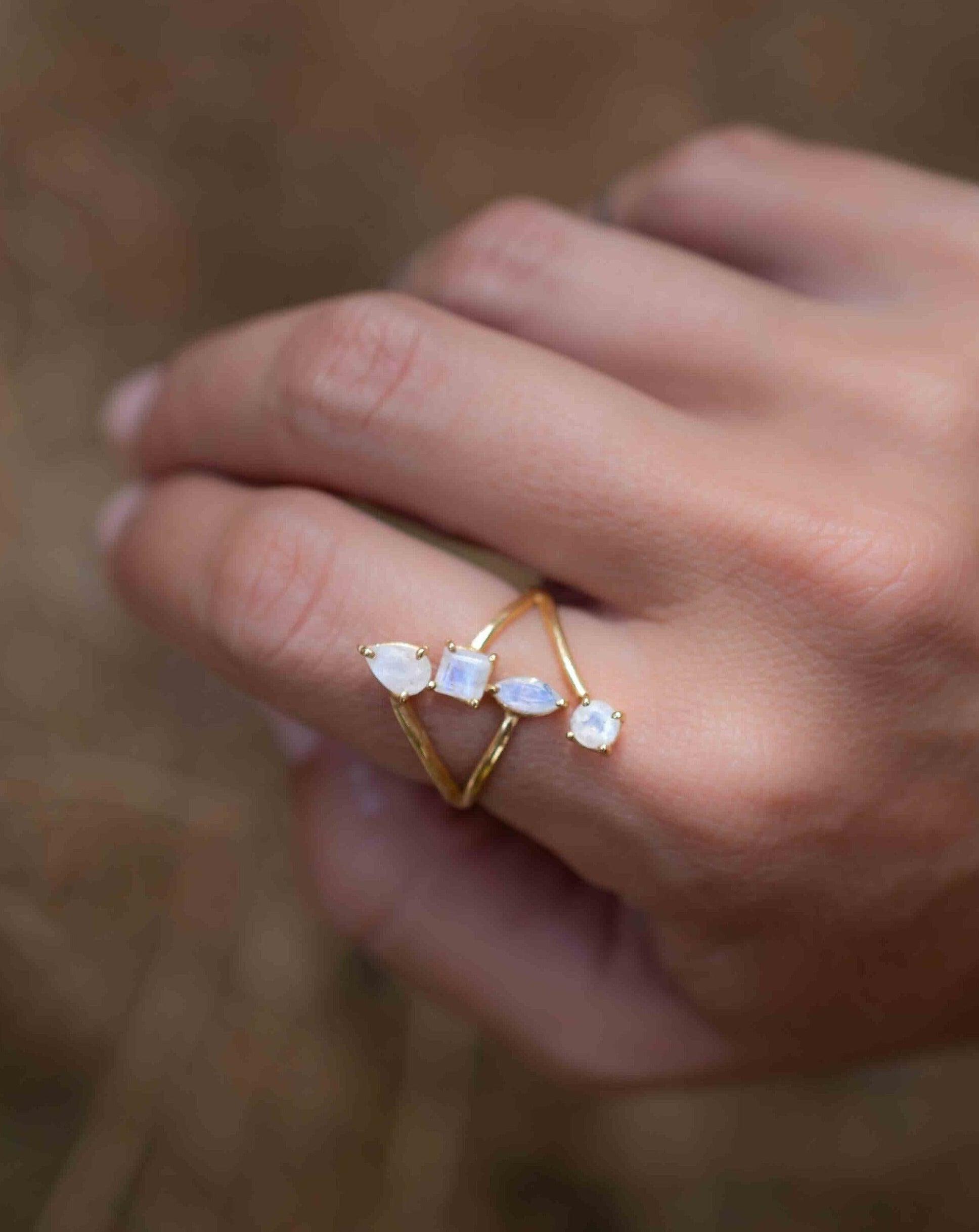 Moonstone Ring ~ Natural Stone ~ 18k Gold Plated ~ Jewelry ~ Handmade ~ Statement Ring ~ Boho ~ MR305