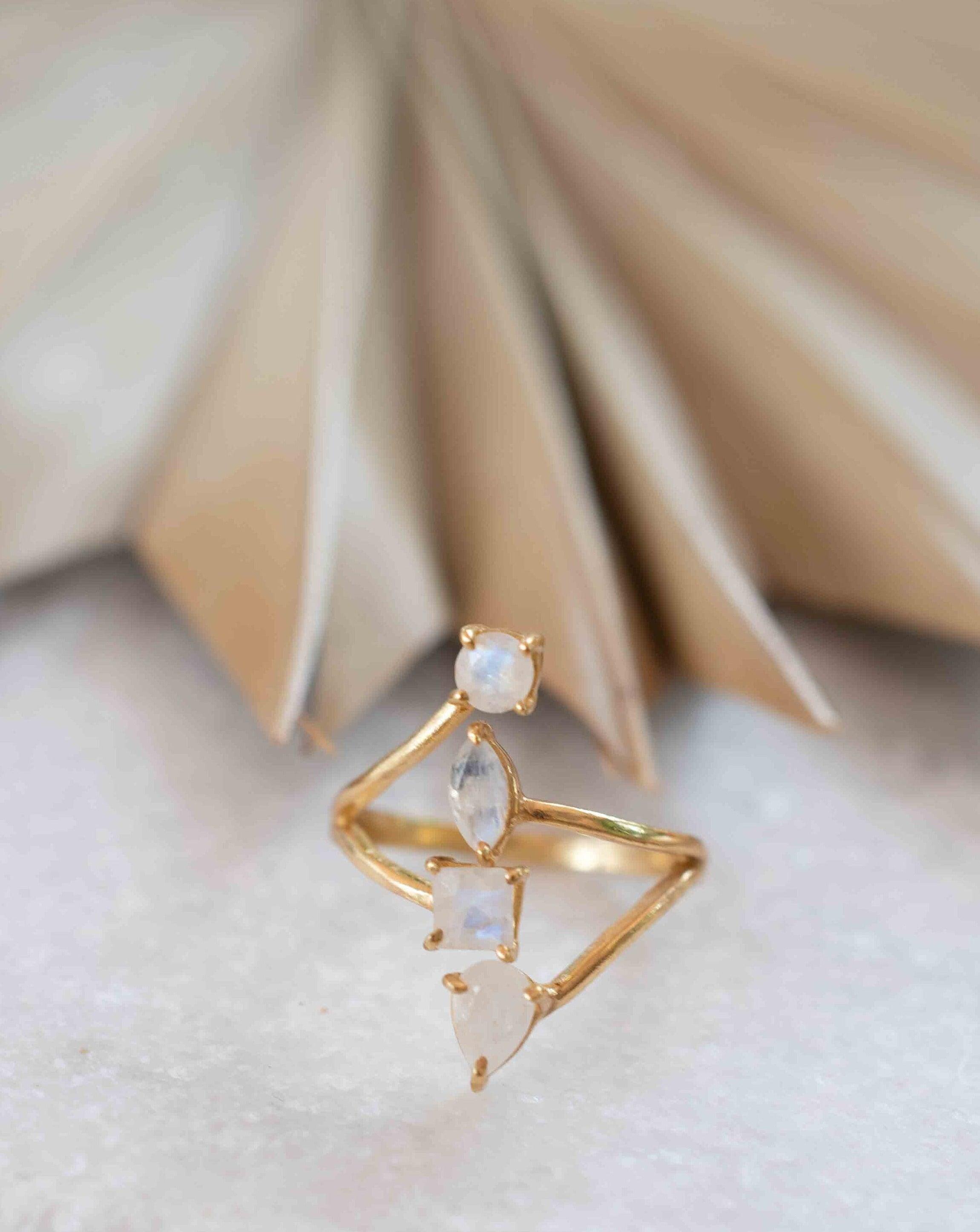 Moonstone Ring ~ Natural Stone ~ 18k Gold Plated ~ Jewelry ~ Handmade ~ Statement Ring ~ Boho ~ MR305