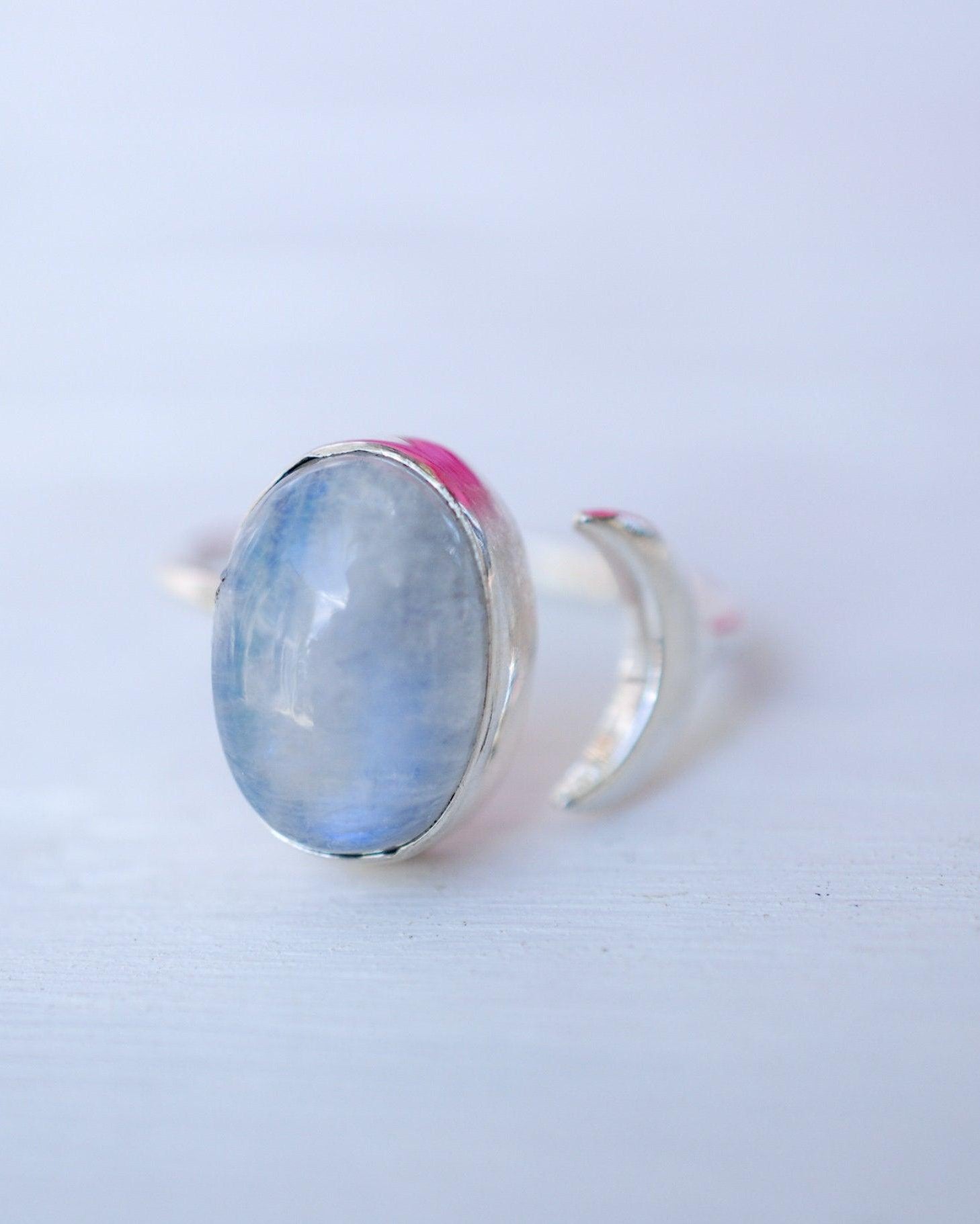 Moonstone Ring ~ Sterling Silver 925 ~MR003 - Maresia Jewelry