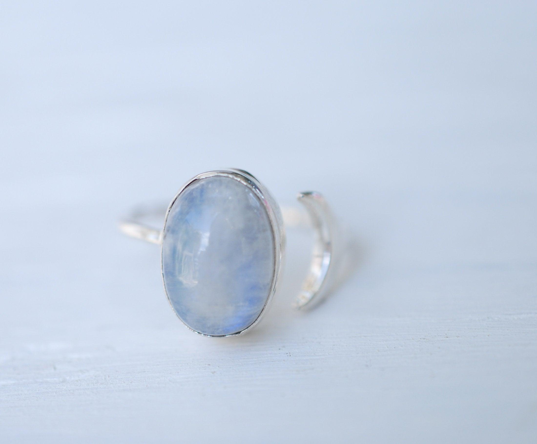 Moonstone Ring ~ Sterling Silver 925 ~MR003 - Maresia Jewelry