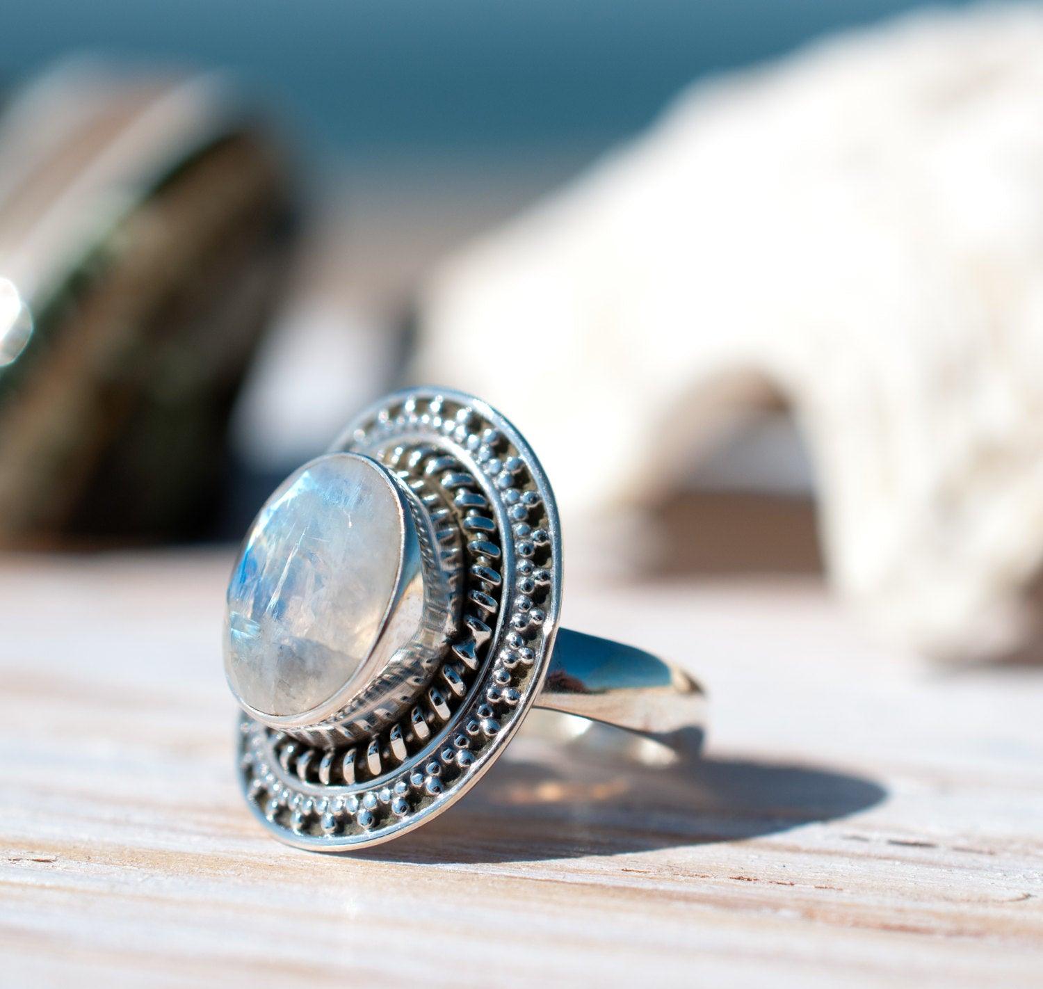 Moonstone Ring ~ Sterling Silver 925 ~ MR024 - Maresia Jewelry