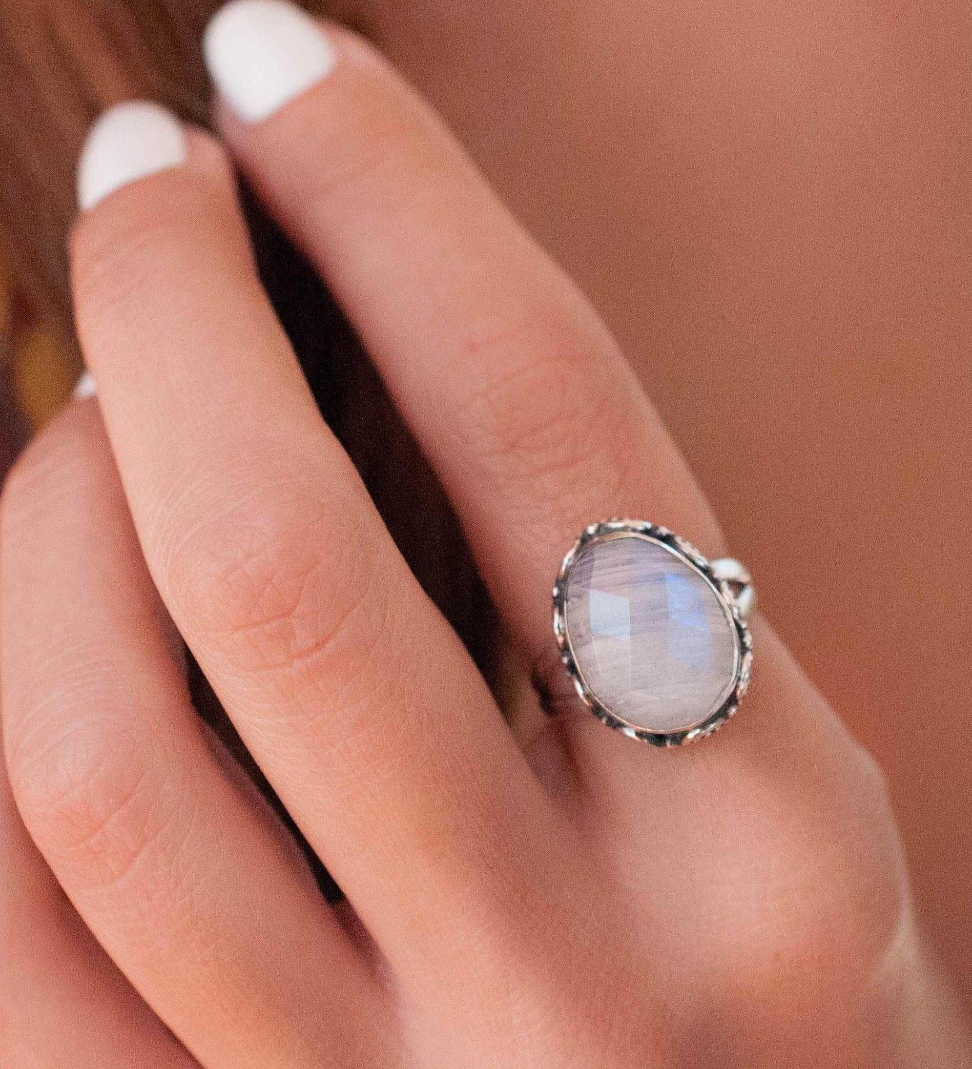 Moonstone Ring ~ Sterling Silver 925 ~ MR092 - Maresia Jewelry