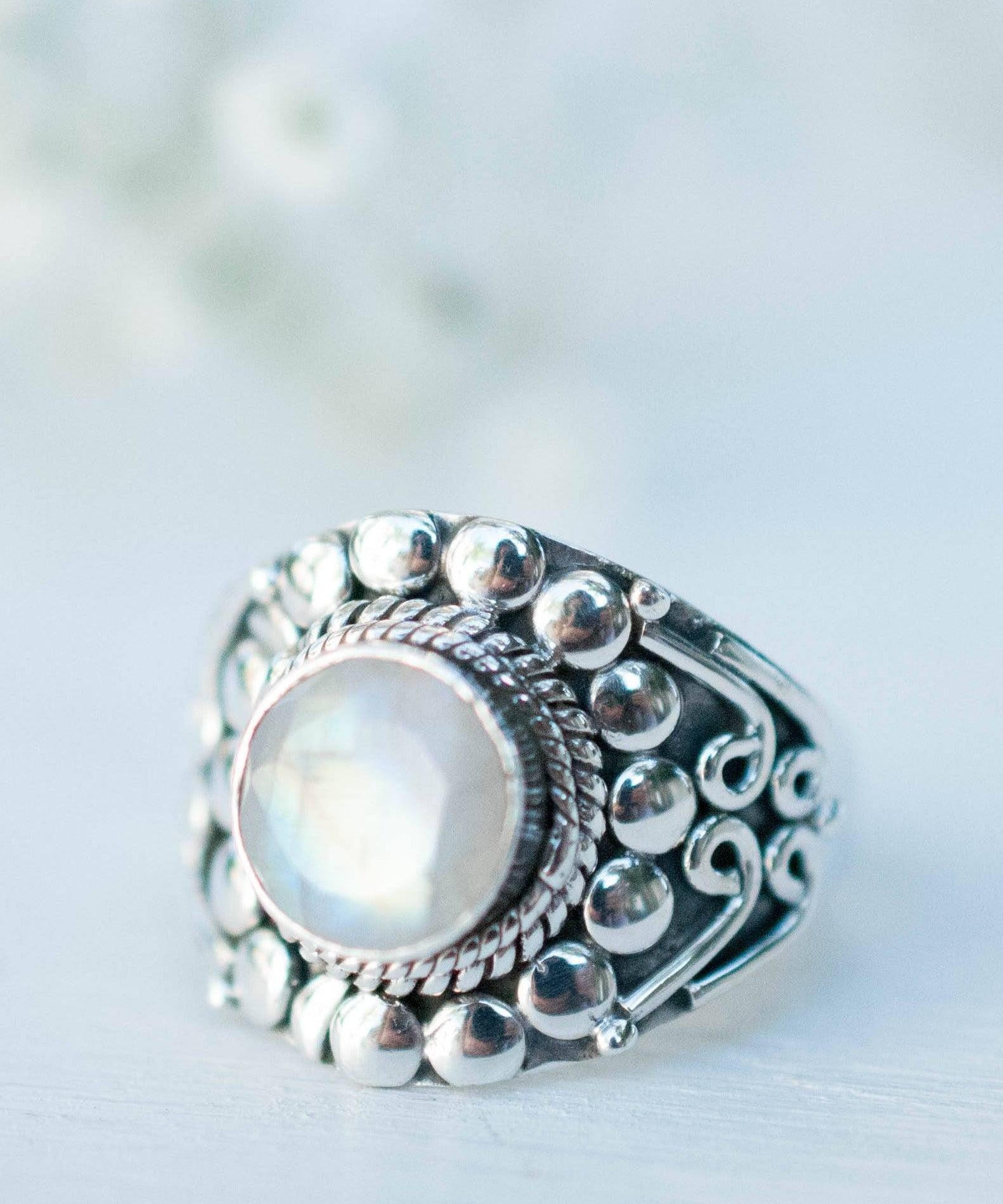 Moonstone Ring ~ Sterling Silver 925 ~MR104A - Maresia Jewelry