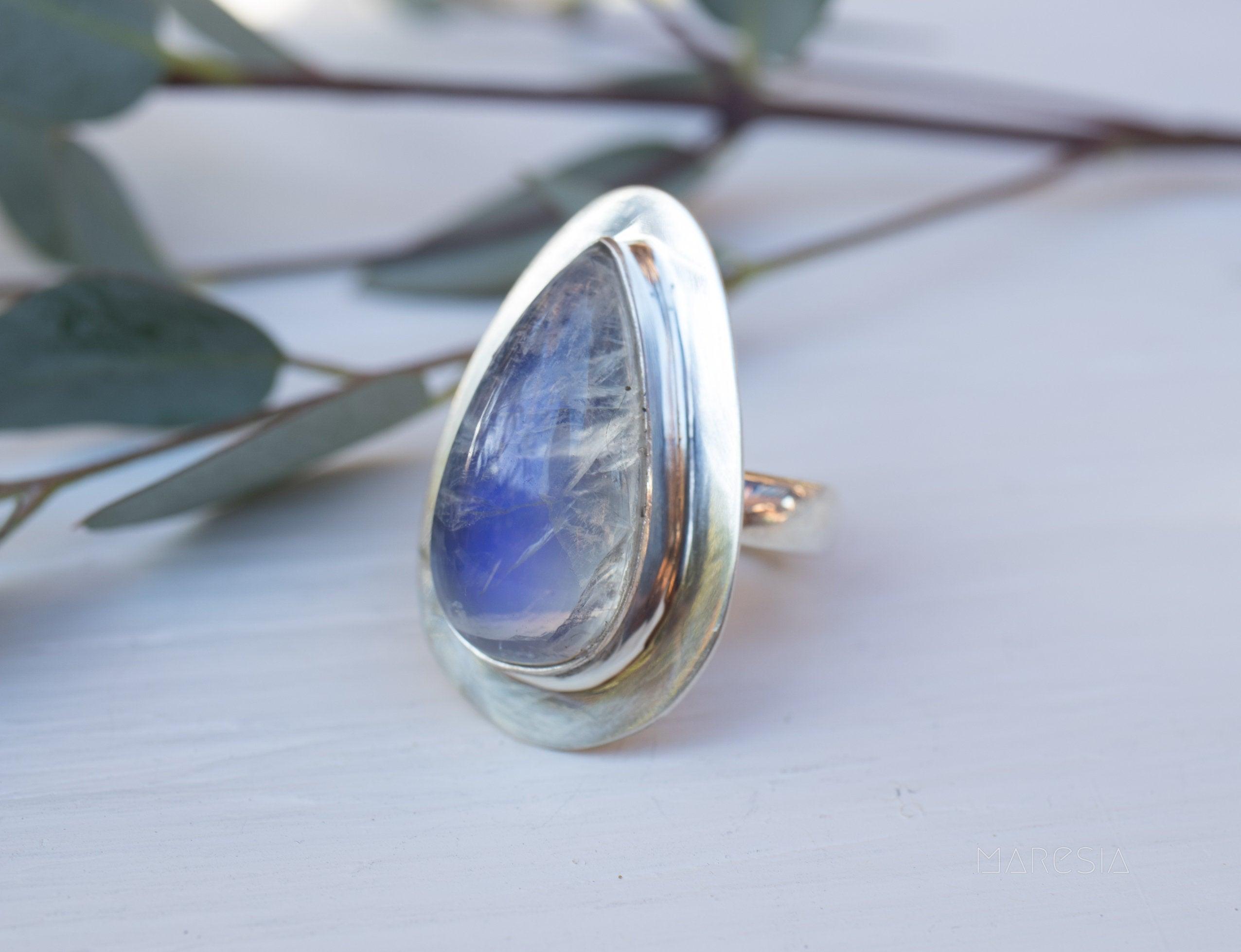 Moonstone Ring ~ Sterling Silver 925 ~ MR075 - Maresia Jewelry