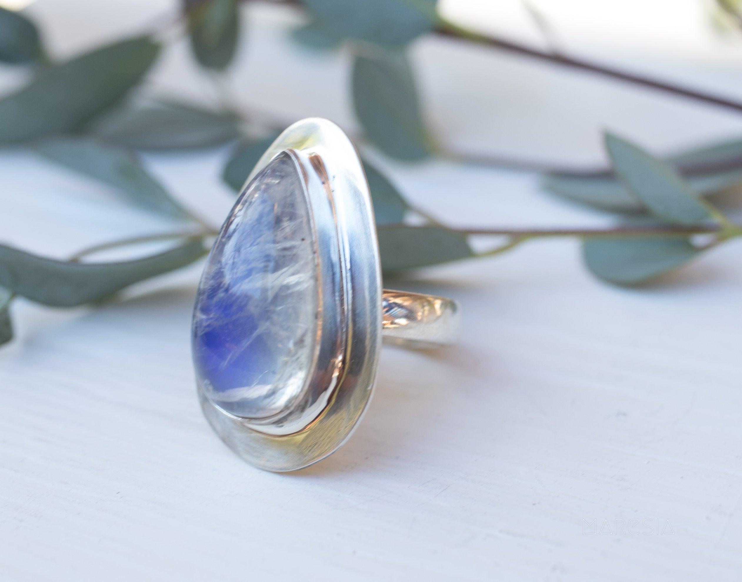 Moonstone Ring ~ Sterling Silver 925 ~ MR075 - Maresia Jewelry