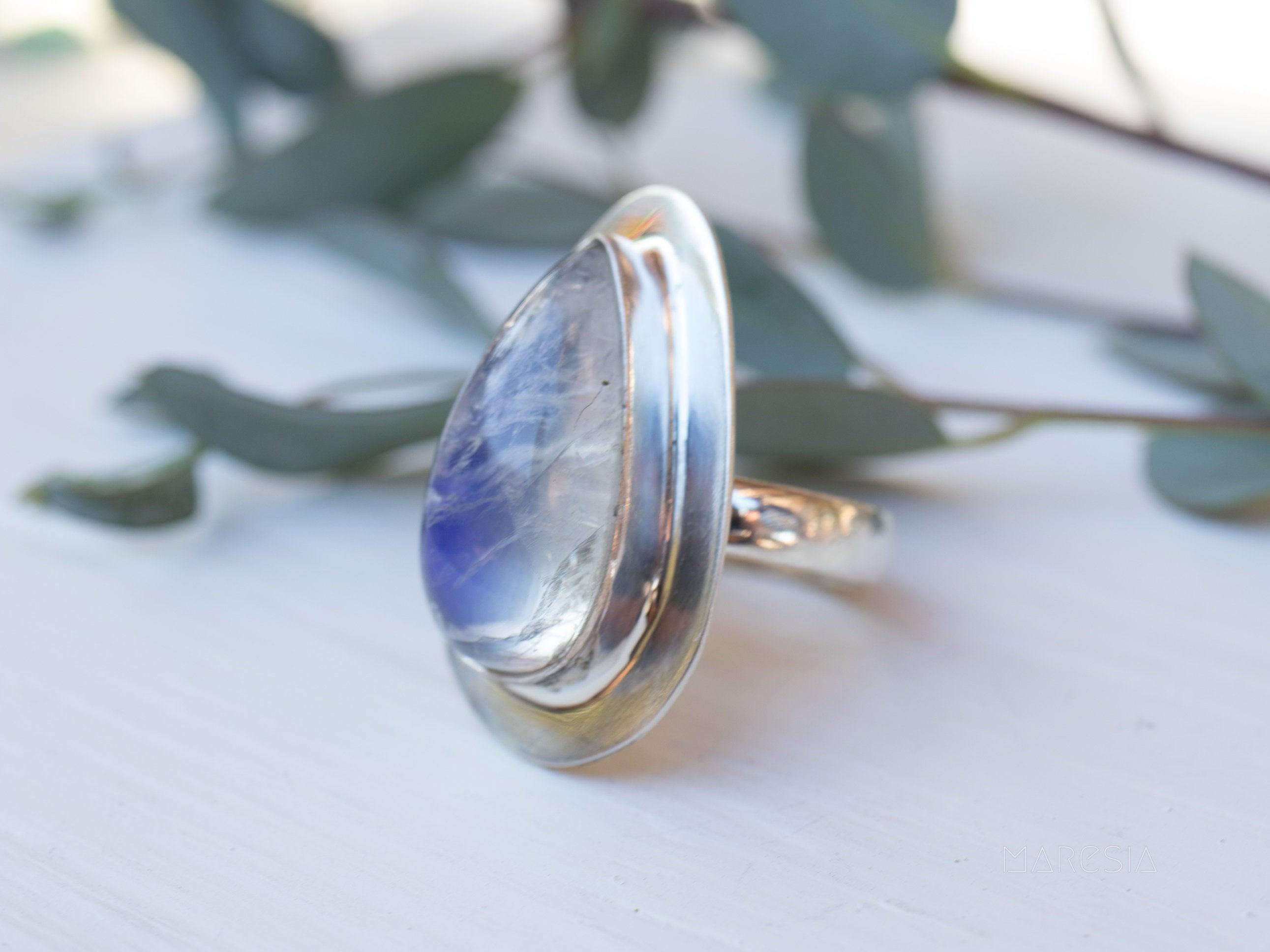 Moonstone Ring ~ Sterling Silver 925 ~ MR075 - Maresia Jewelry