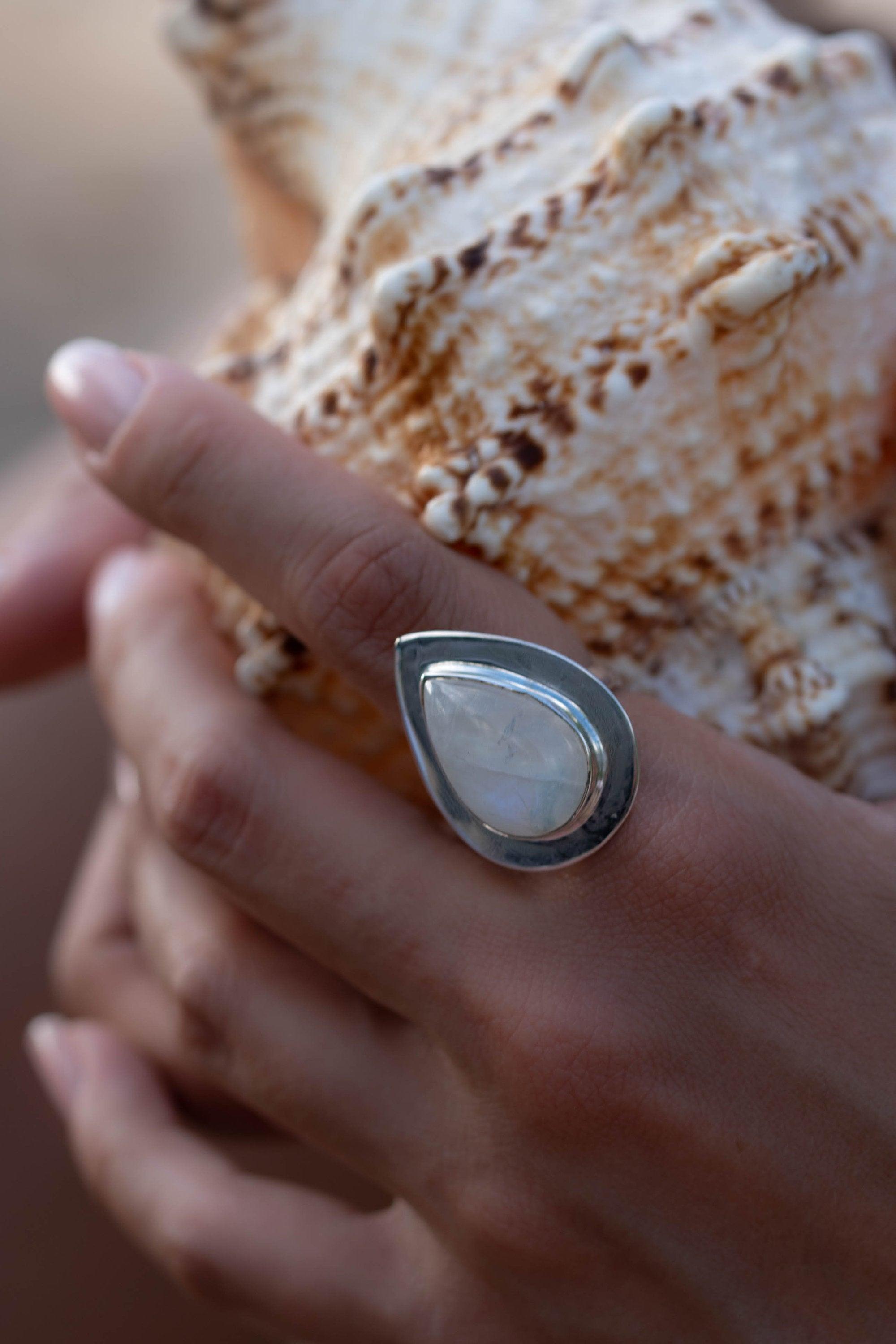Moonstone Ring ~ Sterling Silver 925 ~ Handmade ~ Gemstone ~ Big ~ Hippie ~ Gypsy ~ Boho ~ Bohemian ~ Tear Drop ~ Stunning~MR108B