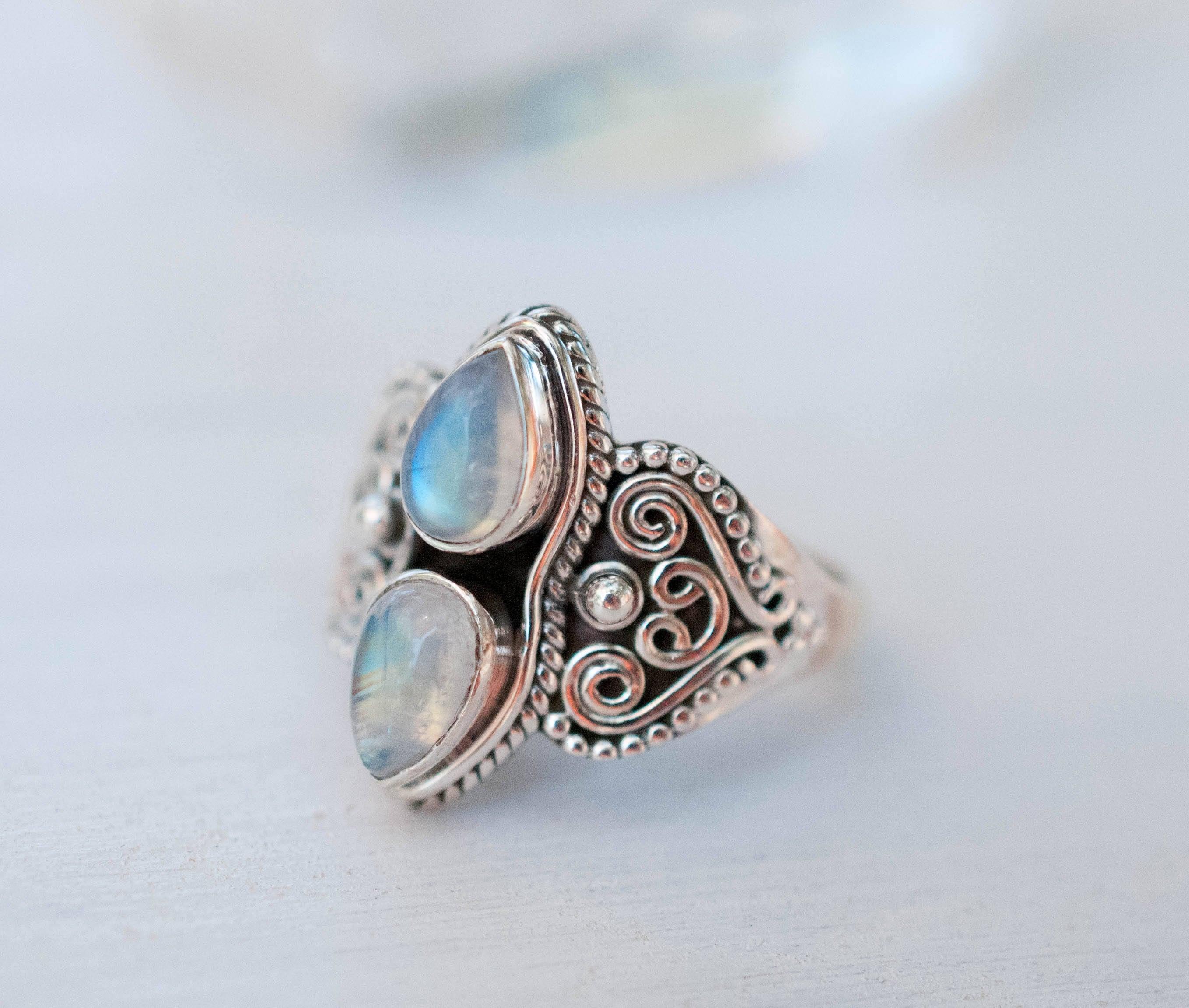 Moonstone Ring  ~ Sterling Silver 925 ~MR142 - Maresia Jewelry