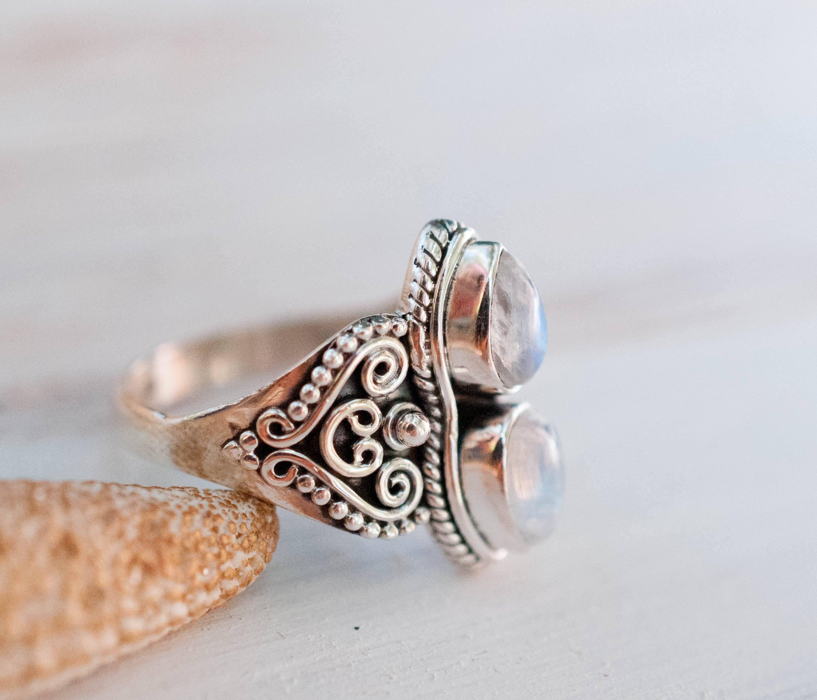 Moonstone Ring  ~ Sterling Silver 925 ~MR142 - Maresia Jewelry