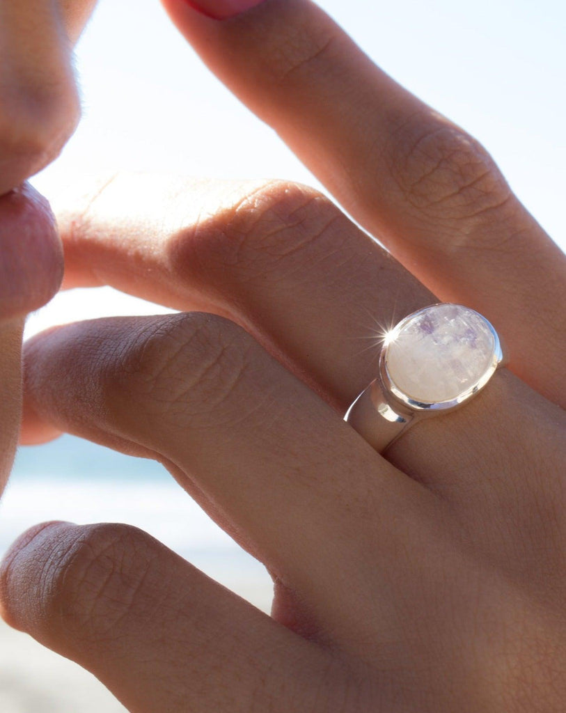 Moonstone Ring ~ Sterling Silver 925 ~MR156 - Maresia Jewelry