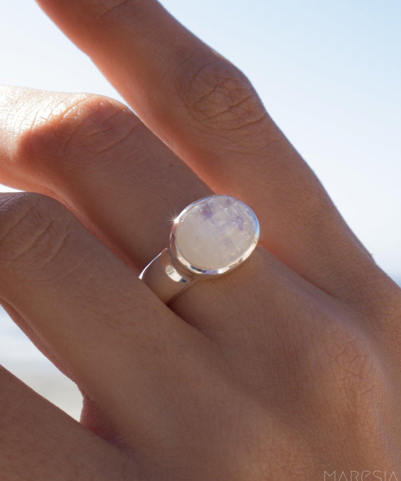 Moonstone Ring ~ Sterling Silver 925 ~MR156 - Maresia Jewelry