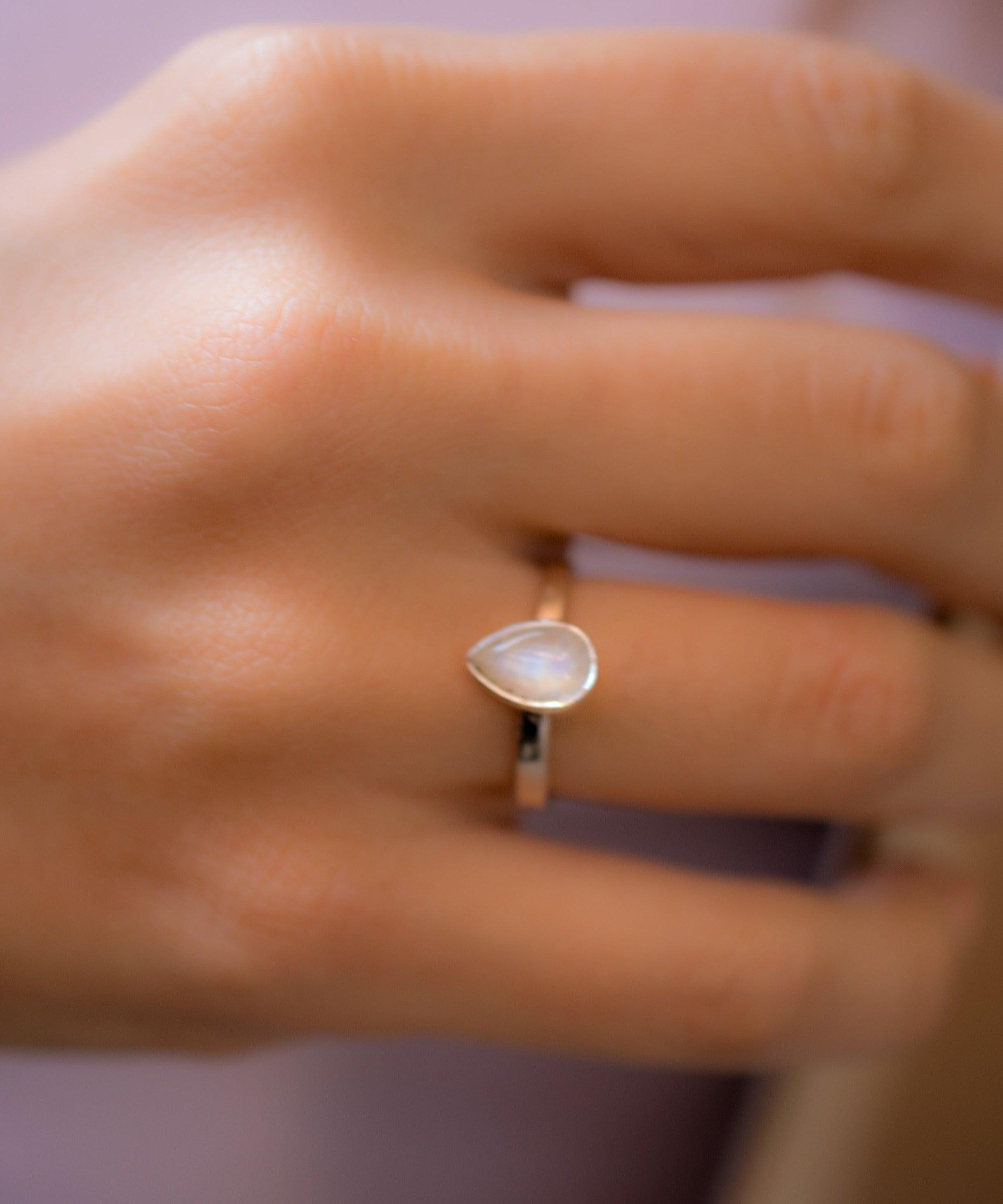 Moonstone Ring ~Sterling Silver 925 ~ MR206 - Maresia Jewelry