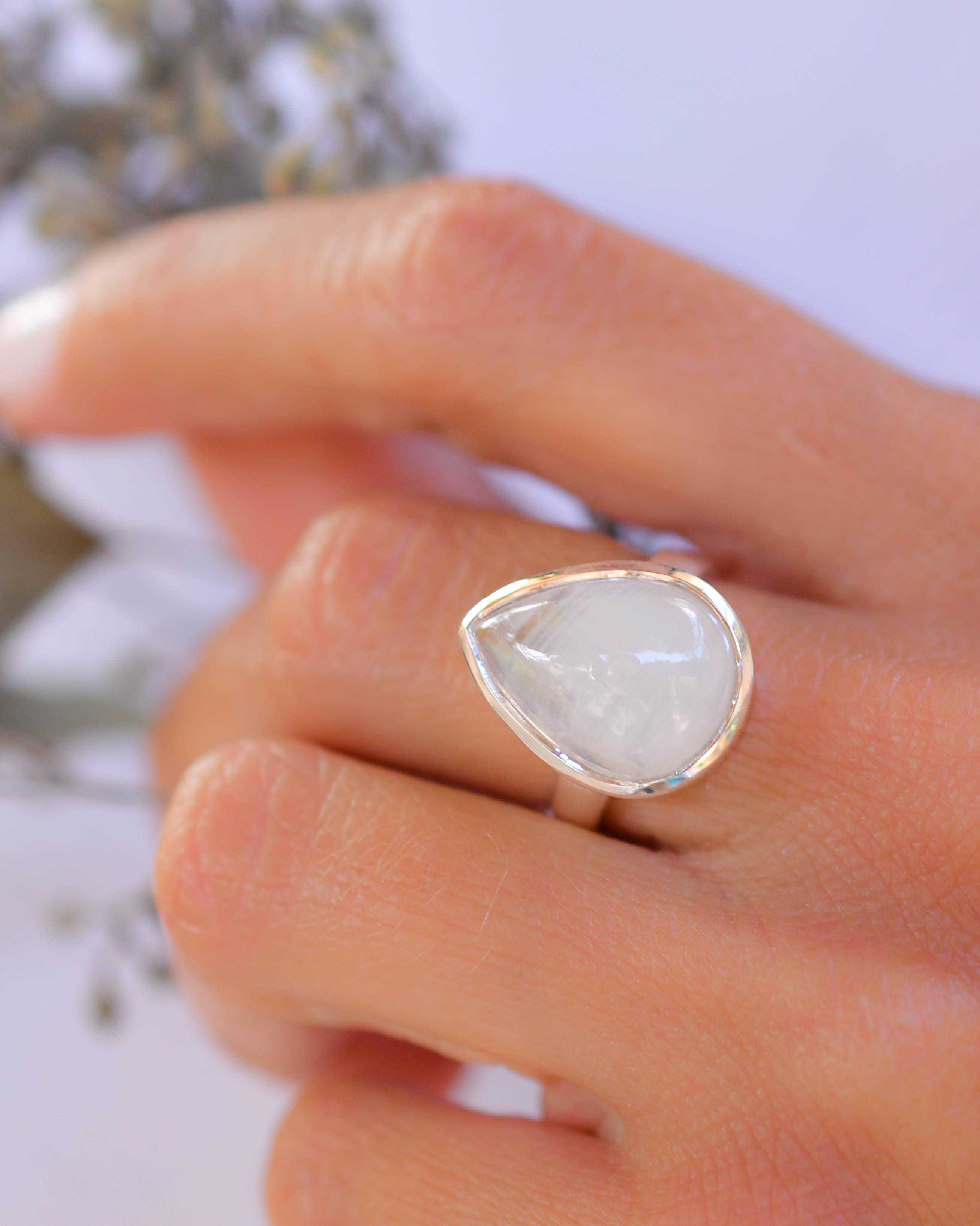Moonstone Ring ~Sterling Silver 925 ~ MR219 - Maresia Jewelry