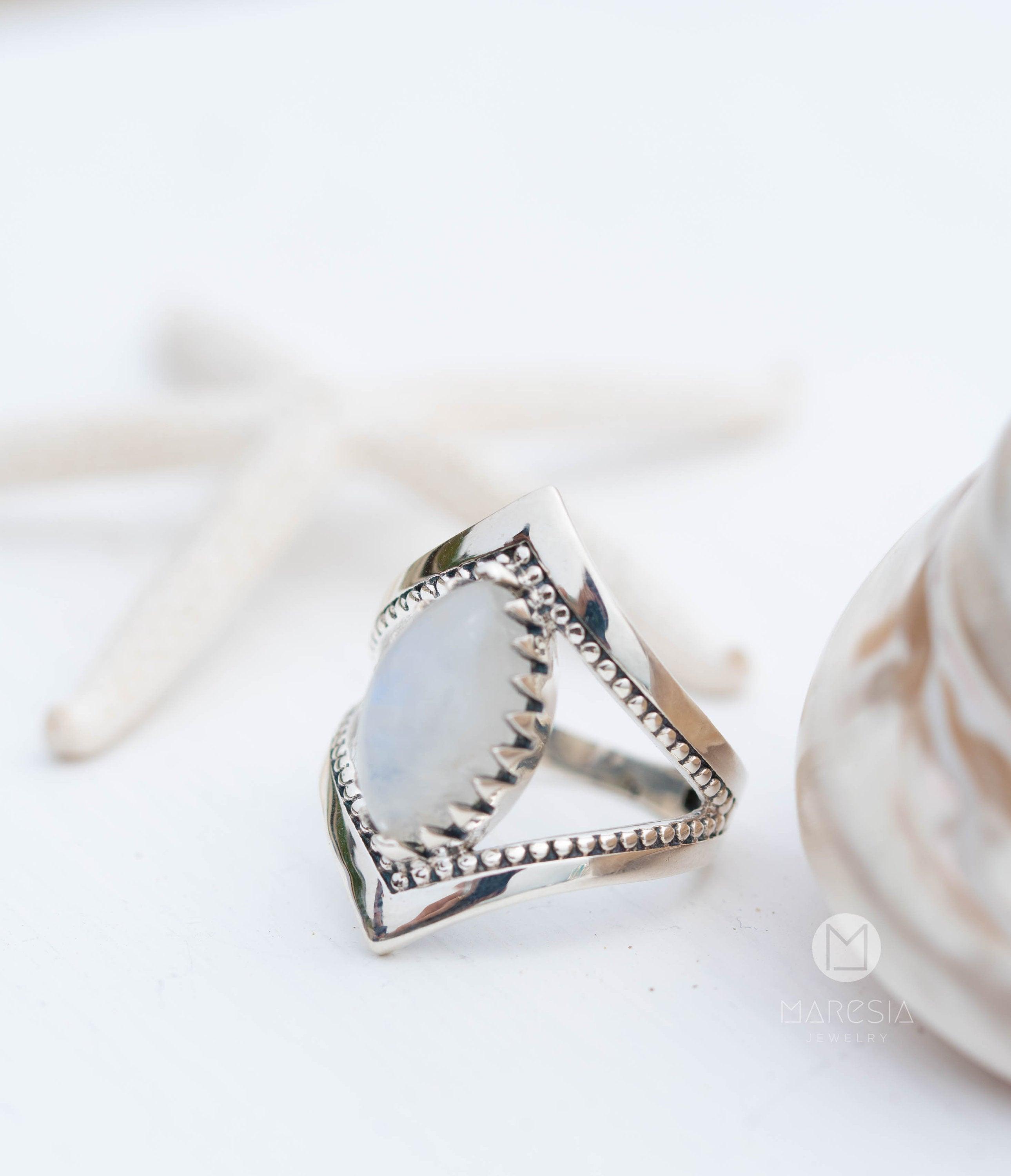 Moonstone Ring~ Sterling Silver 925 ~ Handmade ~ Gemstone ~Statement Tear Drop stone ~ Hippie ~Bohemian~June Birthstone~c
