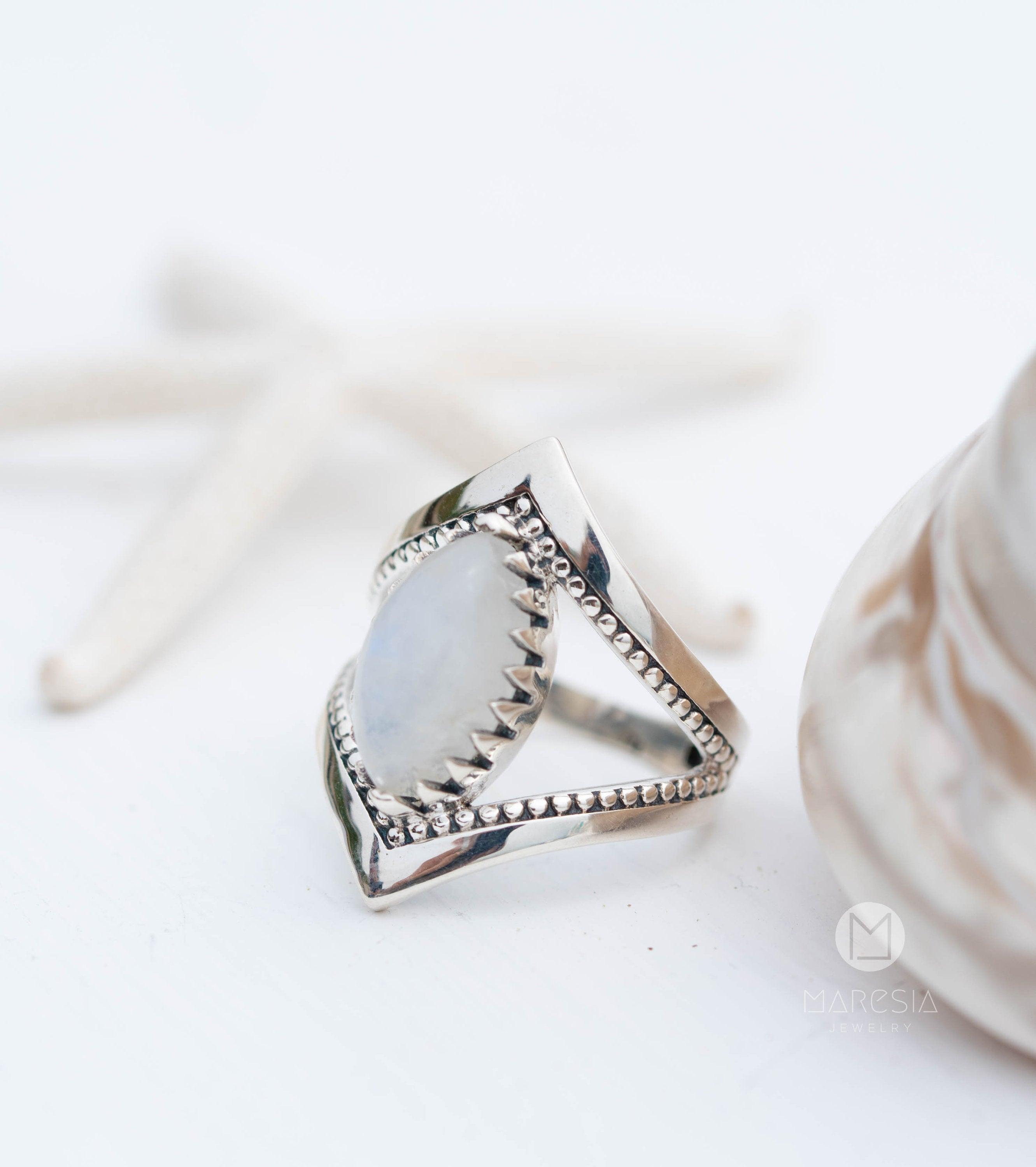 Moonstone Ring~ Sterling Silver 925 ~ Handmade ~ Gemstone ~Statement Tear Drop stone ~ Hippie ~Bohemian~June Birthstone~c
