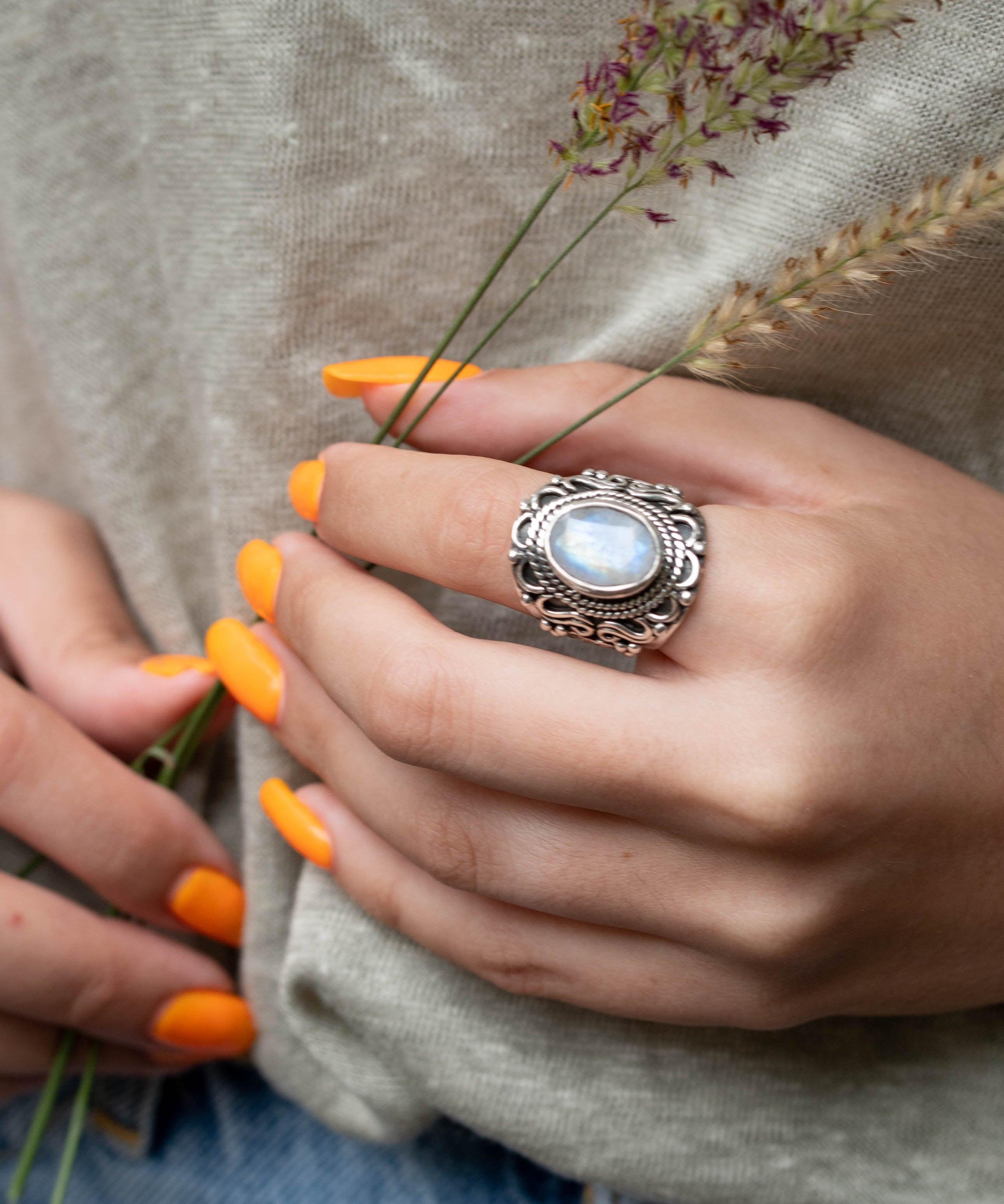 Moonstone Ring ~ Sterling Silver 925 ~ MR268 - Maresia Jewelry