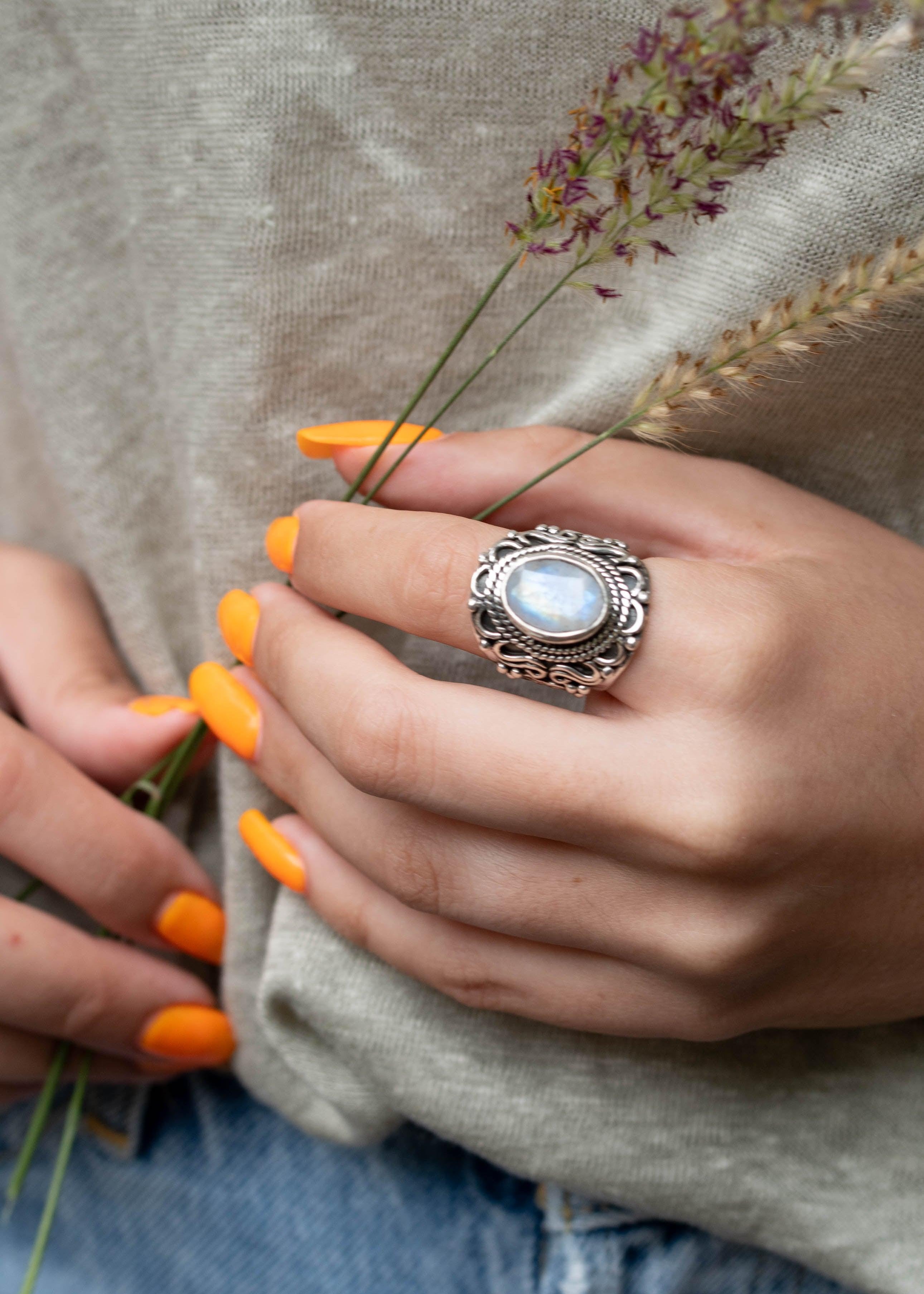 Moonstone Ring ~ Sterling Silver 925 ~ MR268 - Maresia Jewelry