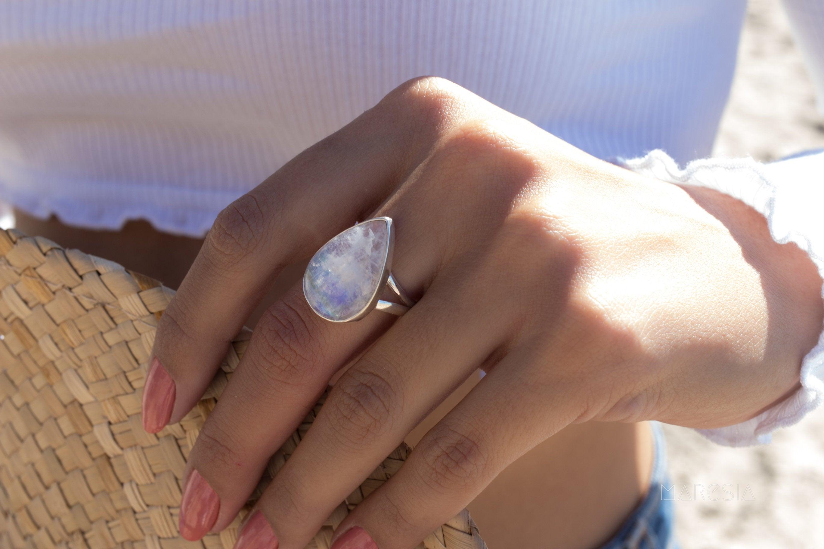 Moonstone Ring ~ Sterling Silver 925 ~MR071 - Maresia Jewelry