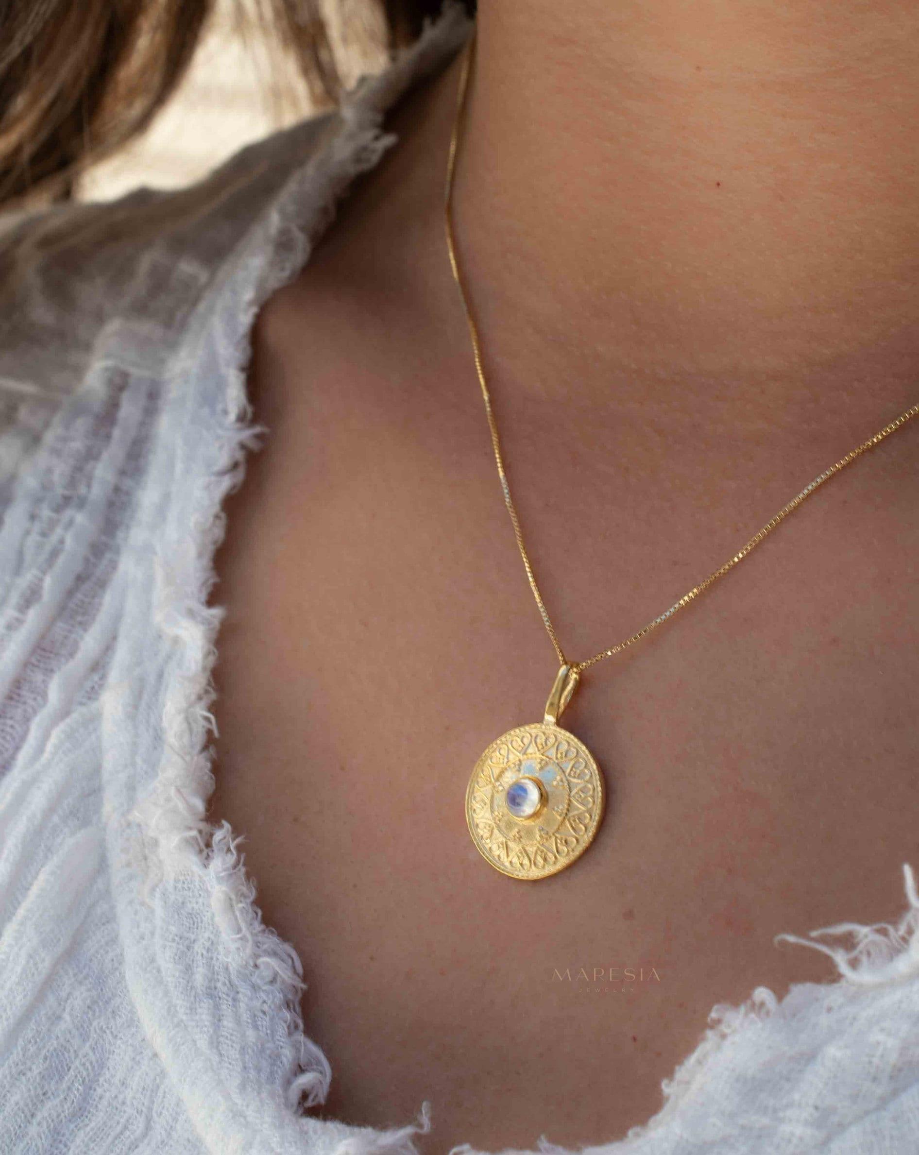 Moonstone Round Pendant ~ Gold Plated over Sterling Silver ~ Necklace ~ minimalist ~ Delicate ~ Everyday Jewelry ~MN145