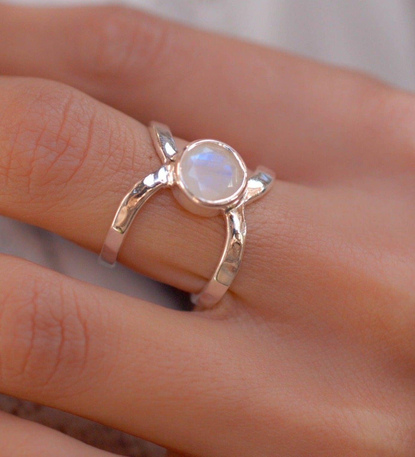 Moonstone ~ Sterling Silver 925 ~ MR002 - Maresia Jewelry