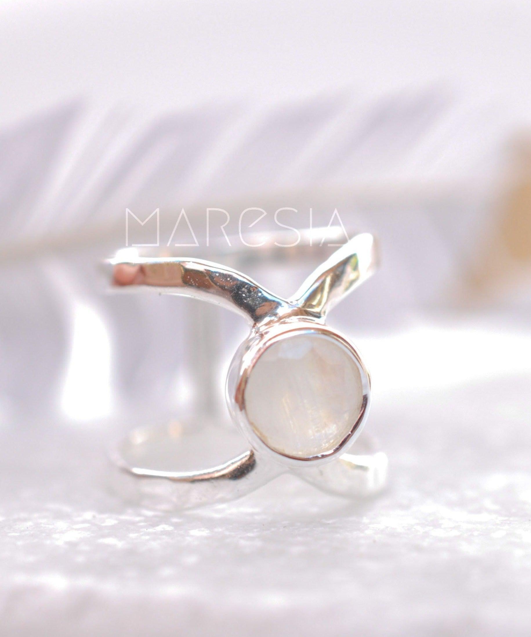 Moonstone ~ Sterling Silver 925 ~ MR002 - Maresia Jewelry