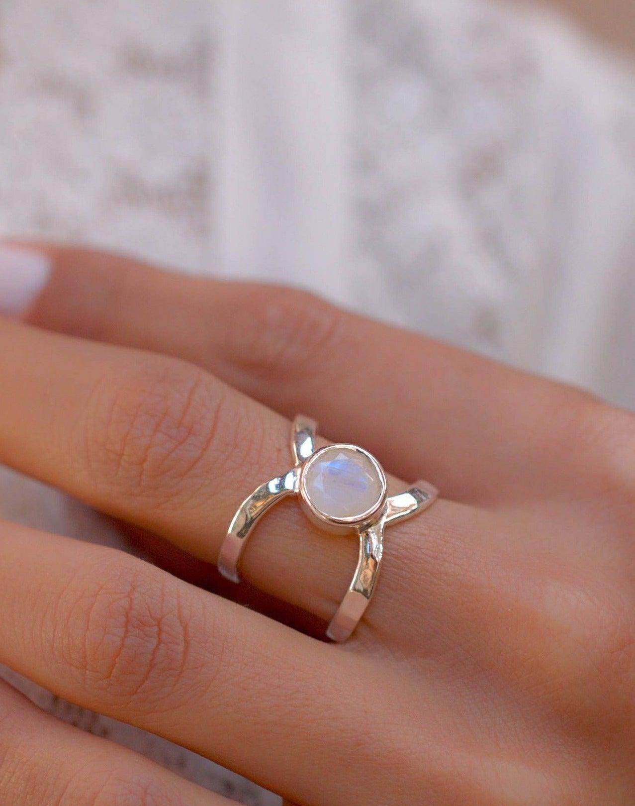 Moonstone ~ Sterling Silver 925 ~ MR002 - Maresia Jewelry