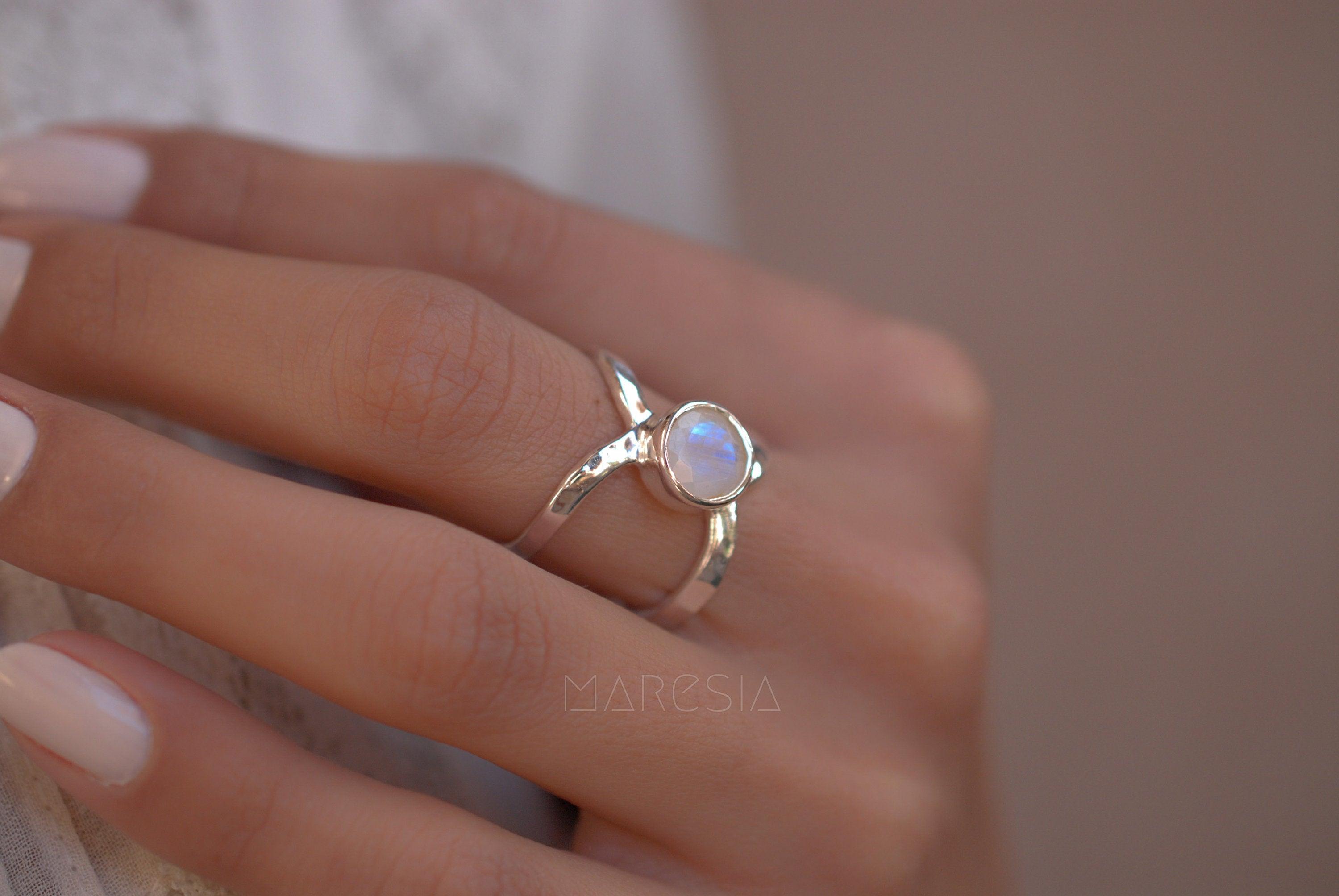 Moonstone ~ Sterling Silver 925 ~ MR002 - Maresia Jewelry