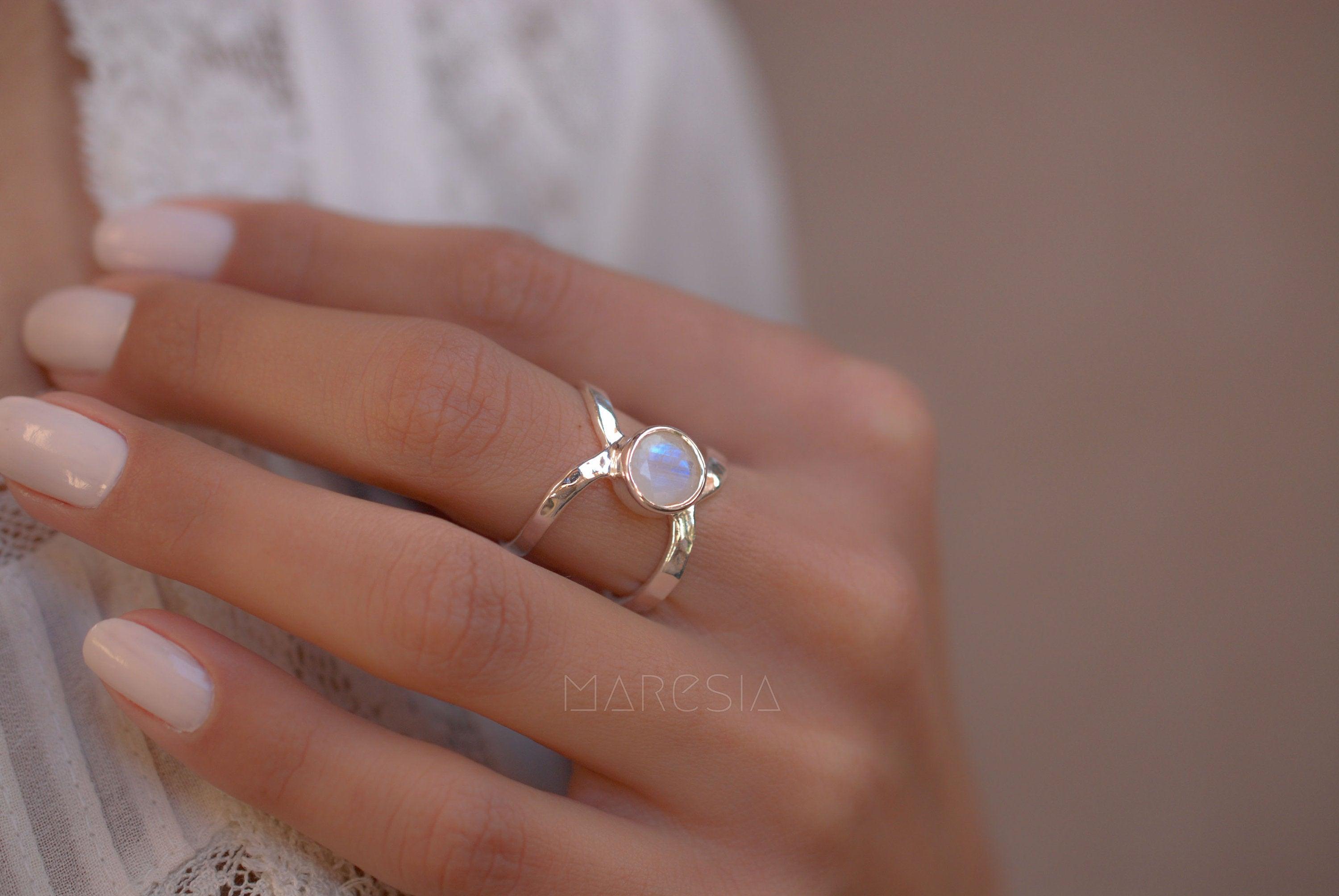 Moonstone ~ Sterling Silver 925 ~ MR002 - Maresia Jewelry