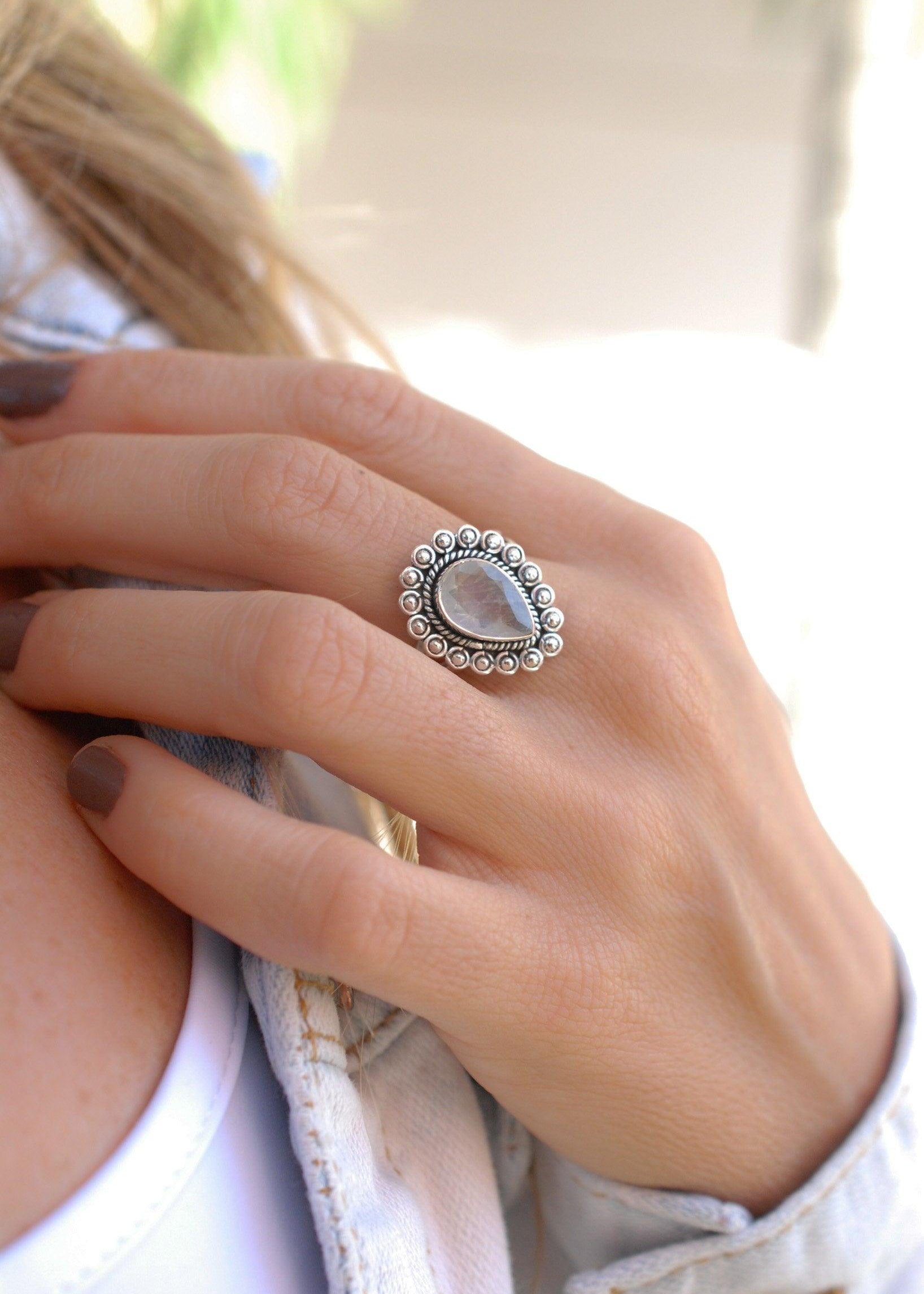 Moonstone ~ Sterling Silver 925 ~MR172 - Maresia Jewelry
