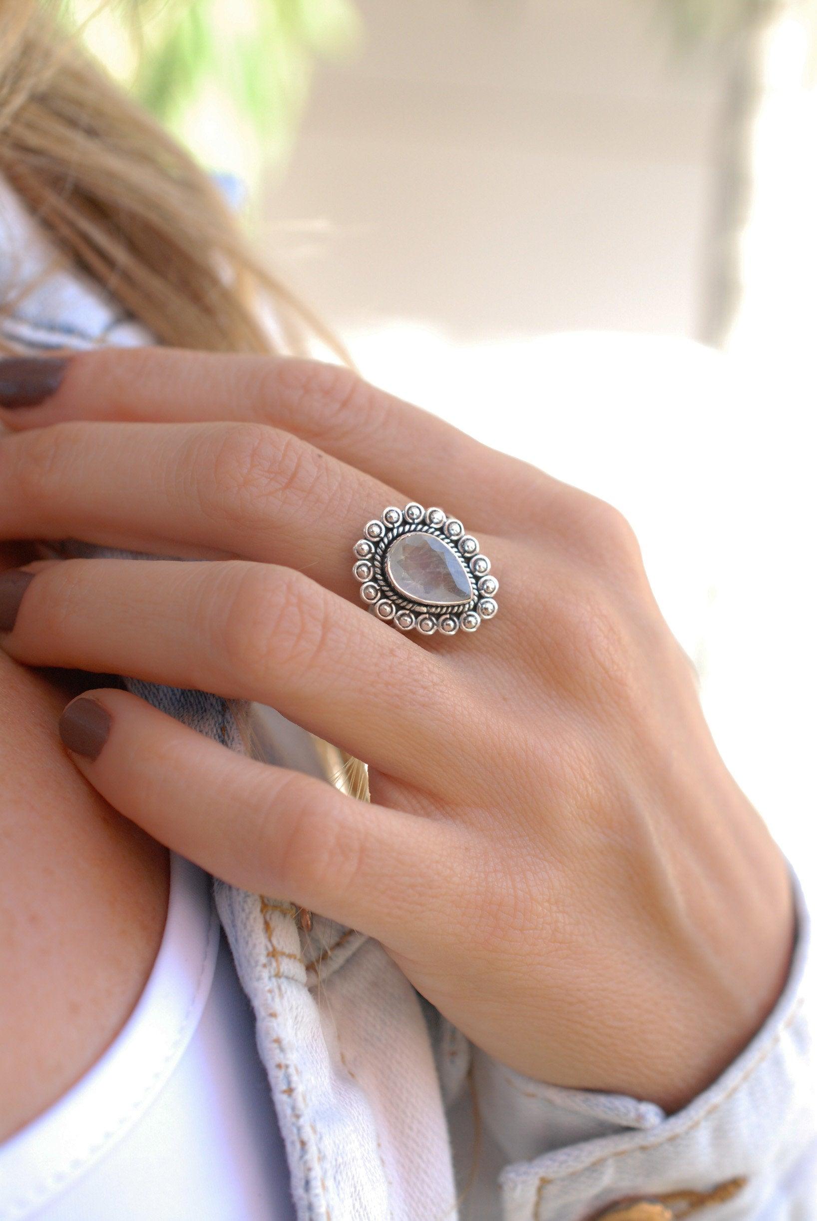 Moonstone ~ Sterling Silver 925 ~MR172 - Maresia Jewelry