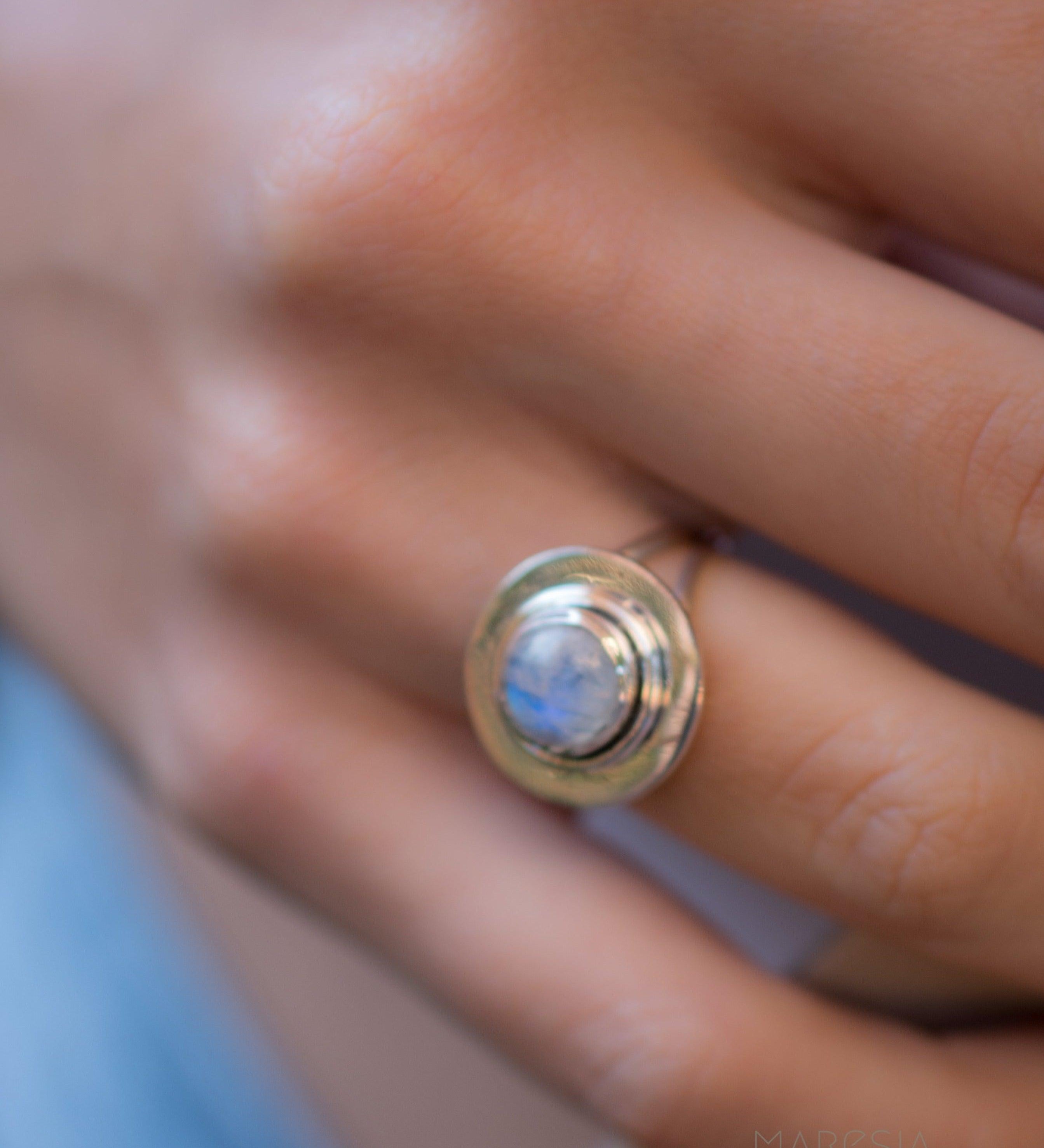 Moonstone ~ Sterling Silver 925 ~ MR173 - Maresia Jewelry