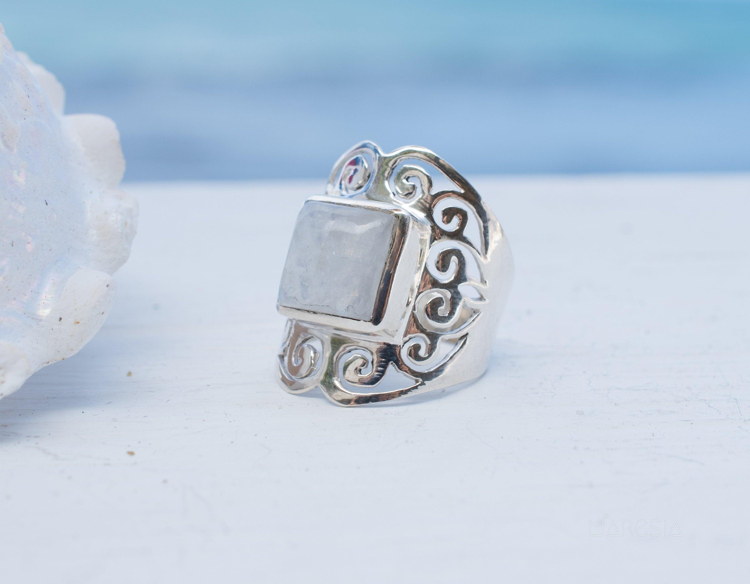 Moonstone ~ Sterling Silver 925 ~MR194 - Maresia Jewelry