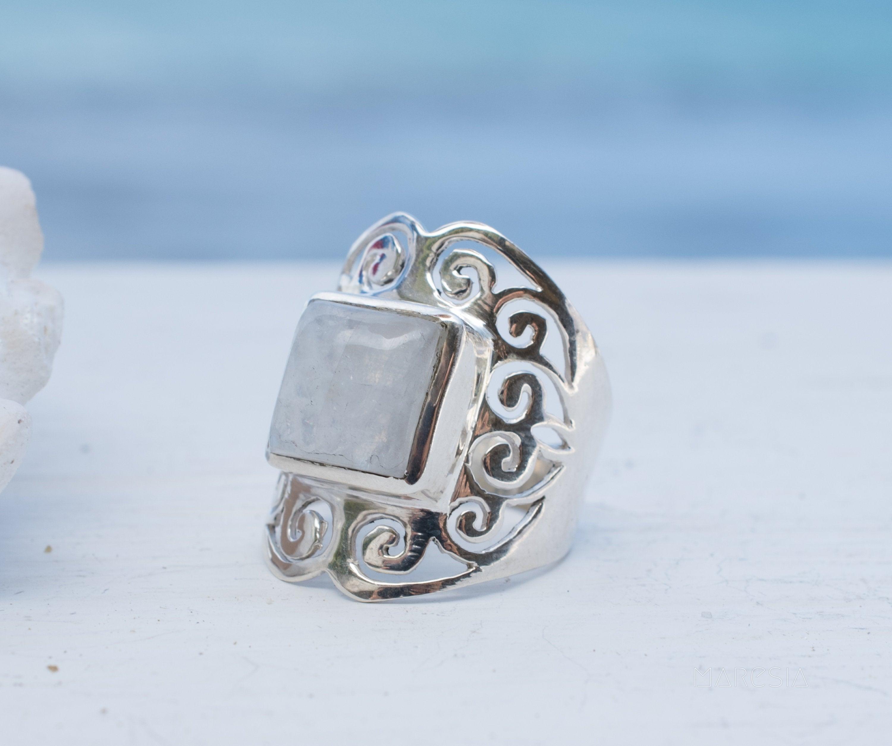 Moonstone ~ Sterling Silver 925 ~MR194 - Maresia Jewelry
