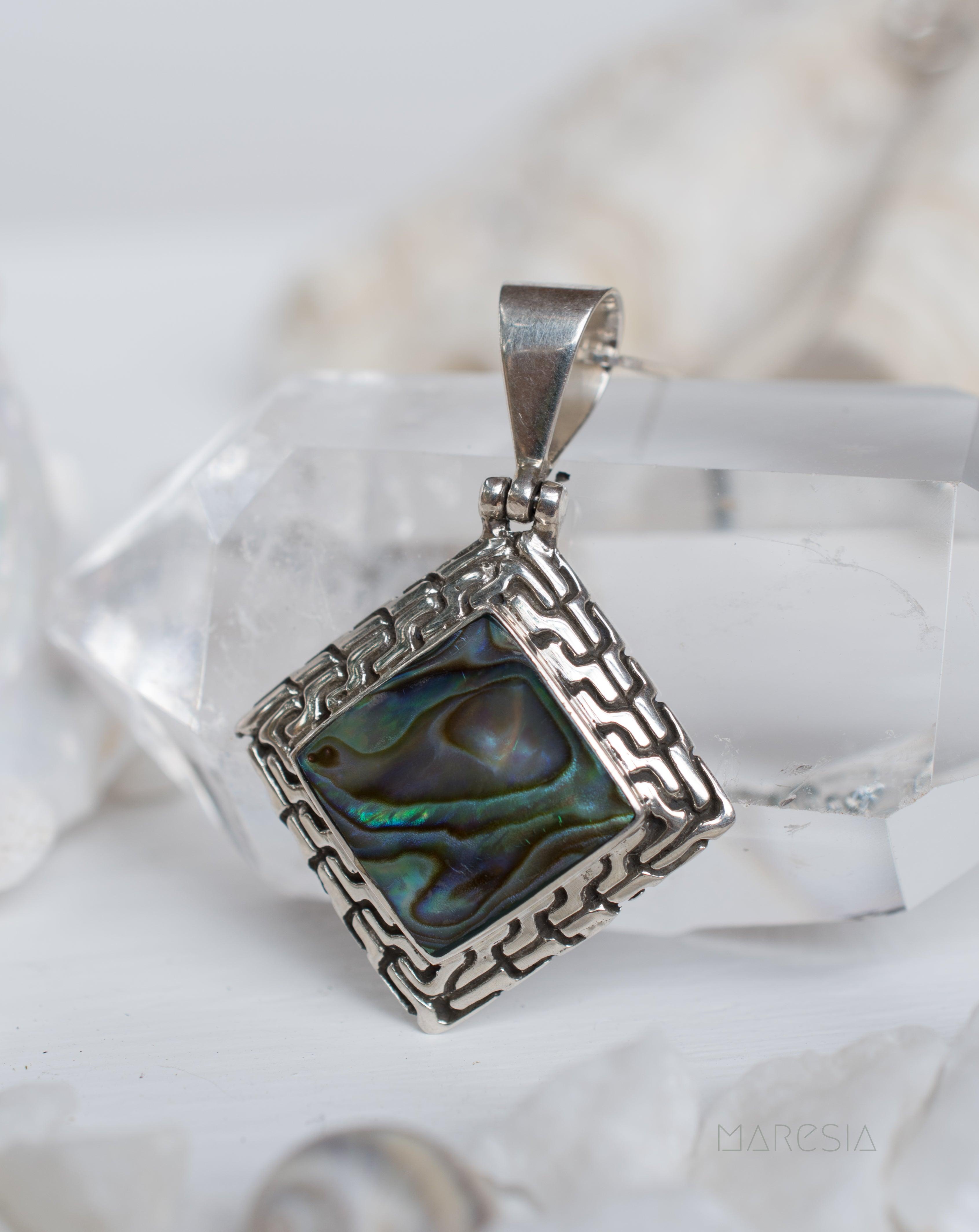 Pendant ~ Abalone or Mother of Pearl ~ Sterling Silver 925 ~SMP008 - Maresia Jewelry