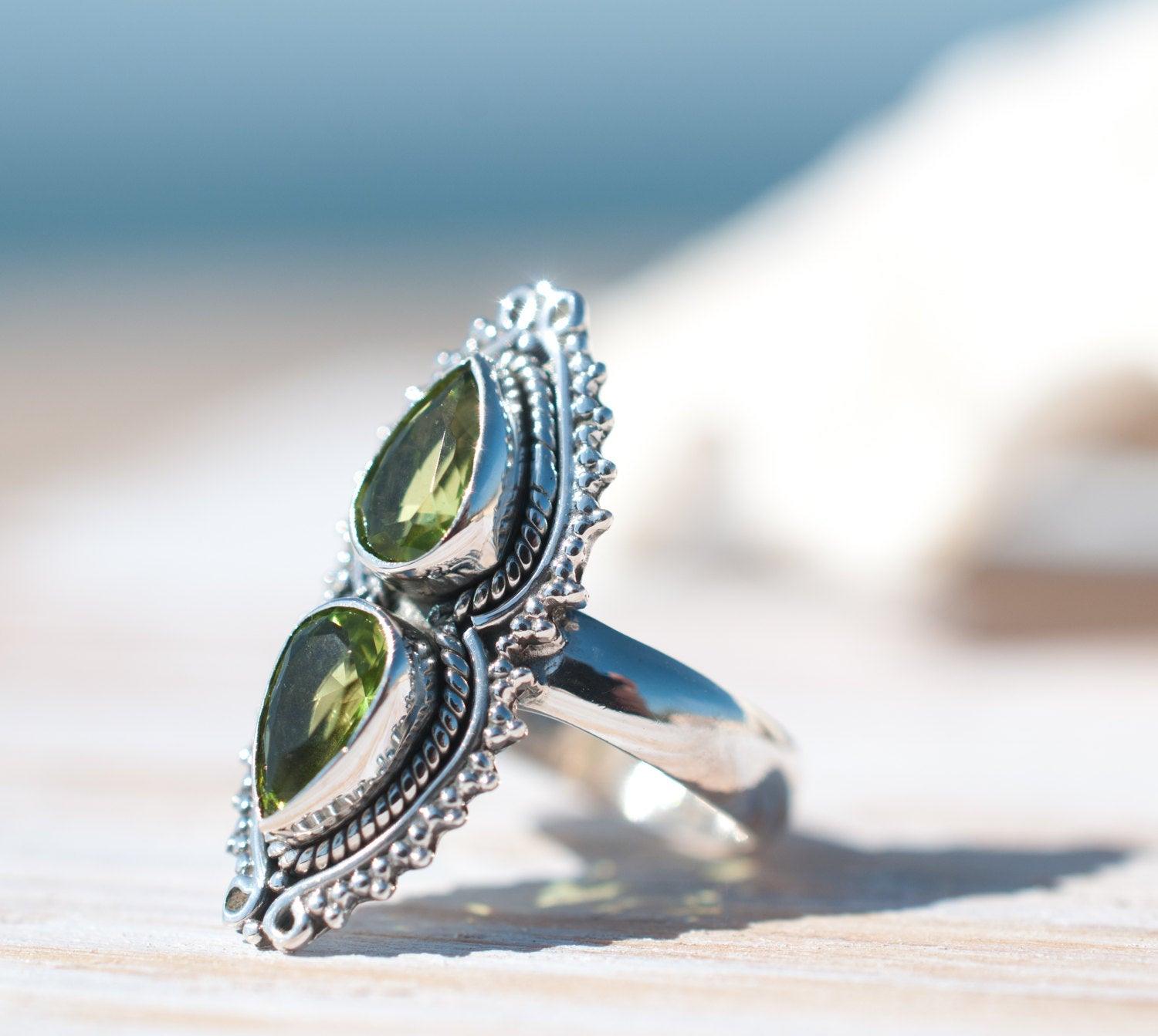 Peridot Ring ~ Sterling Silver 925 ~MR043 - Maresia Jewelry