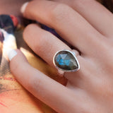 Pitangueiras Rainbow Labradorite Ring ~ Sterling Silver 925 ~MR027 - Maresia Jewelry