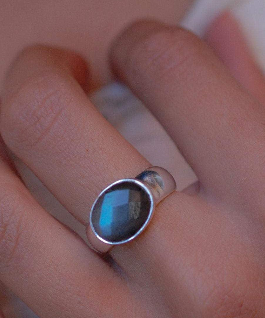 Rainbow Labradorite Ring ~ Sterling Silver 925 ~MR015 - Maresia Jewelry