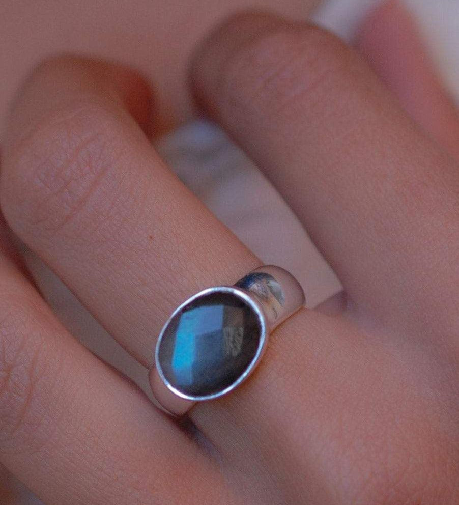Rainbow Labradorite Ring ~ Sterling Silver 925 ~MR015 - Maresia Jewelry