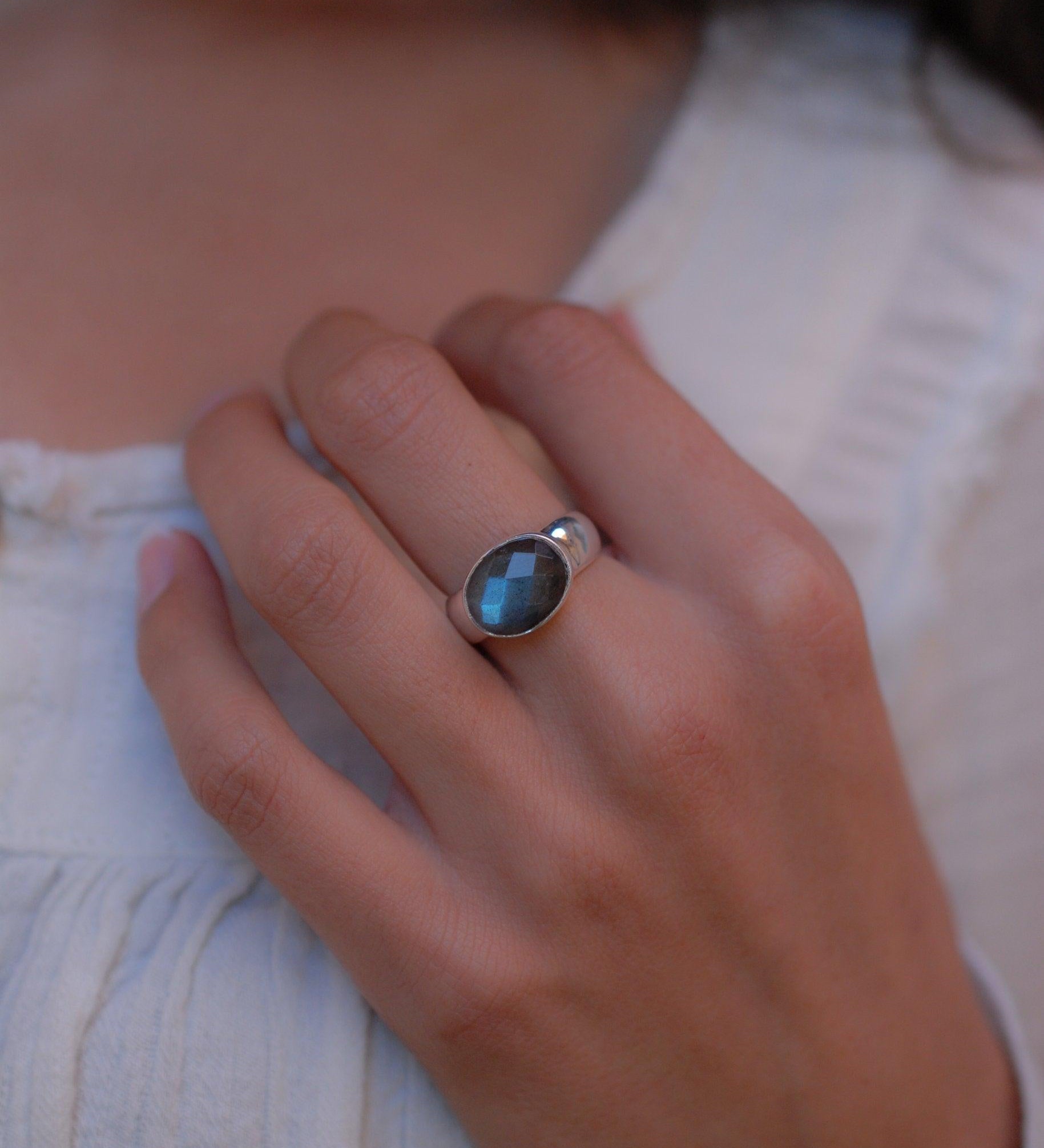 Rainbow Labradorite Ring ~ Sterling Silver 925 ~MR015 - Maresia Jewelry