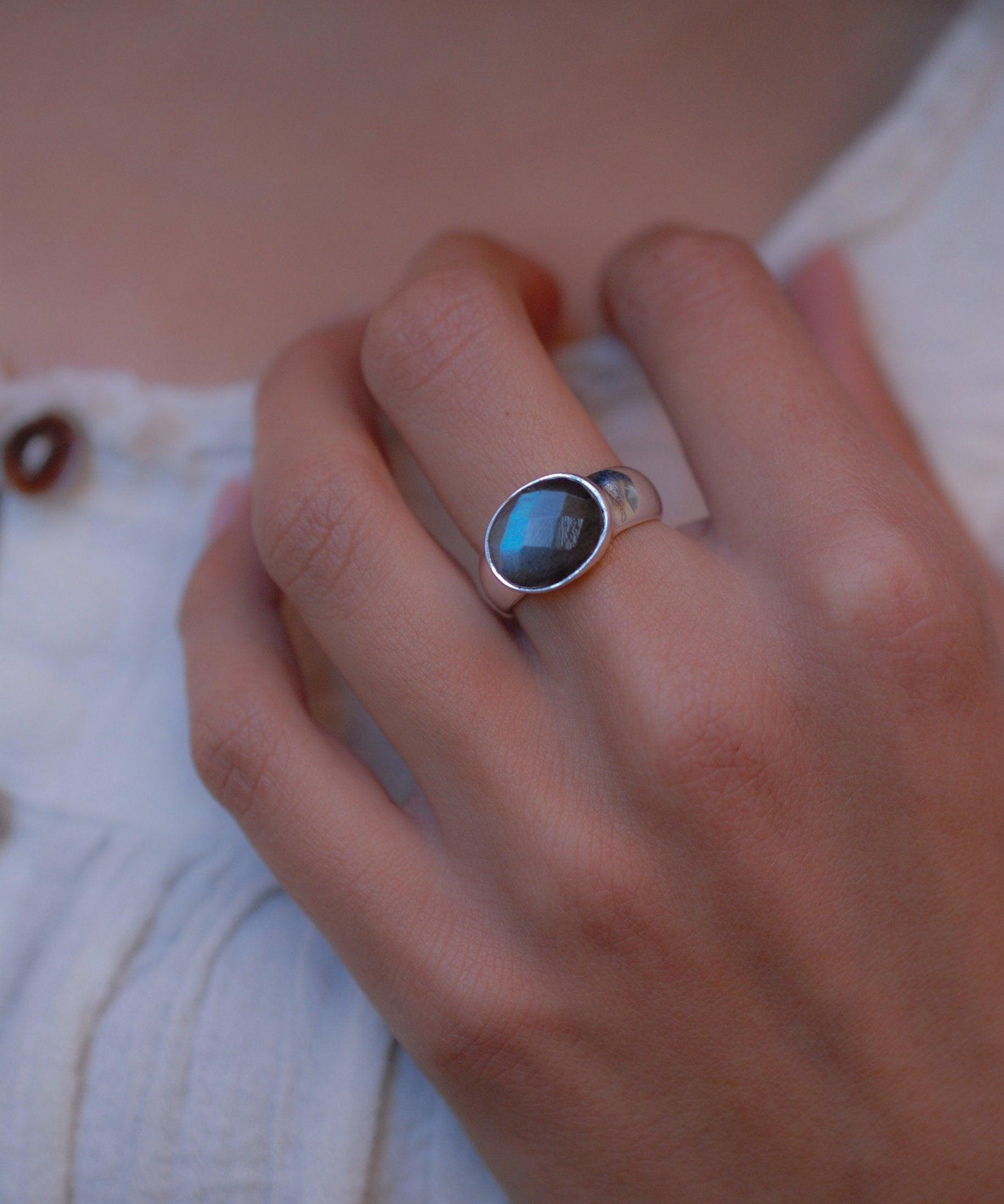 Rainbow Labradorite Ring ~ Sterling Silver 925 ~MR015 - Maresia Jewelry