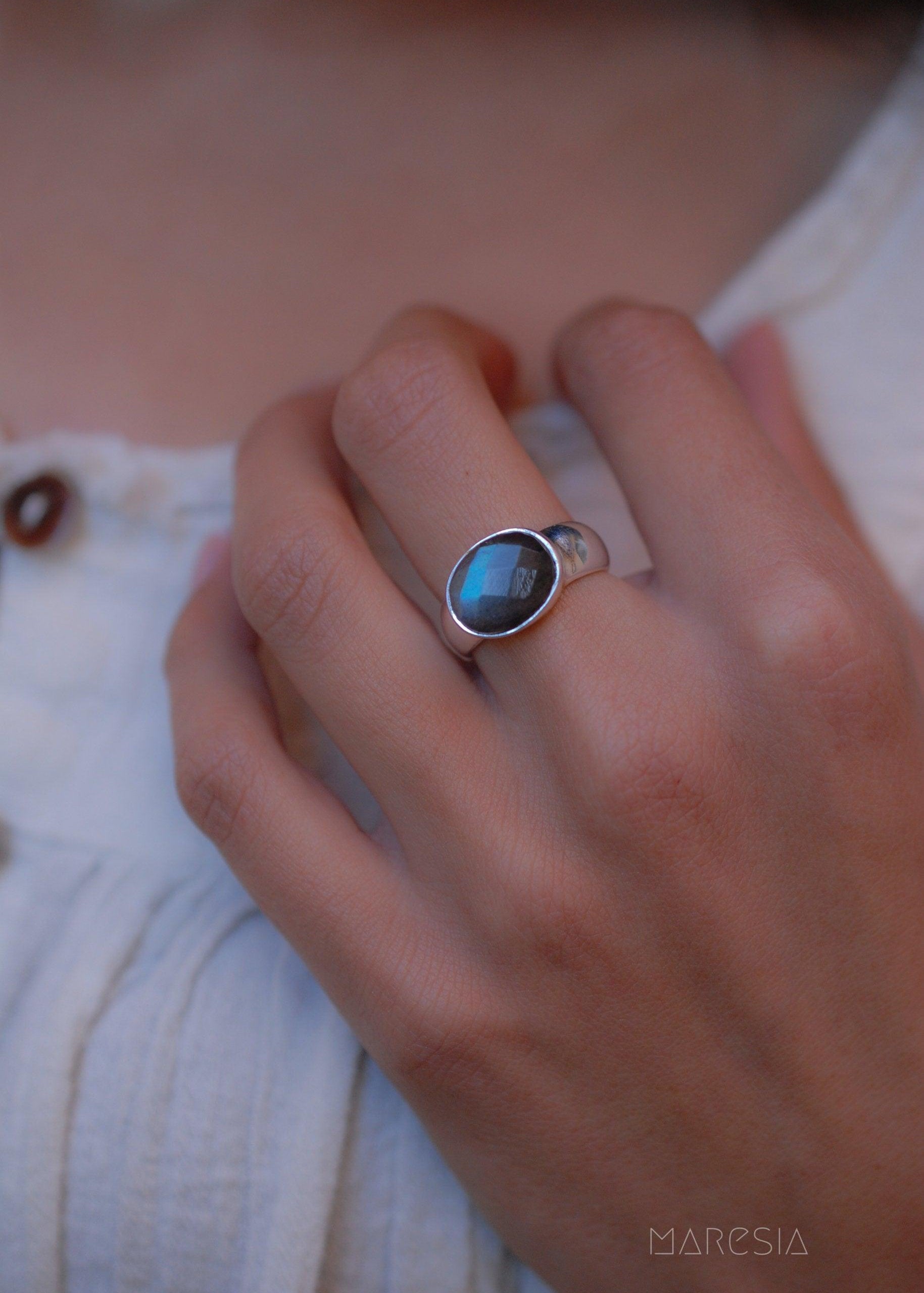 Rainbow Labradorite Ring ~ Sterling Silver 925 ~MR015 - Maresia Jewelry