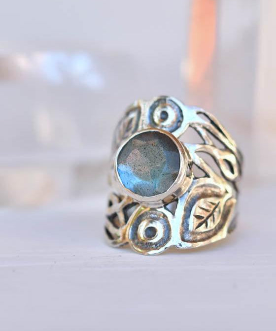 Rainbow Labradorite Ring ~Sterling Silver 925 ~MR047 - Maresia Jewelry