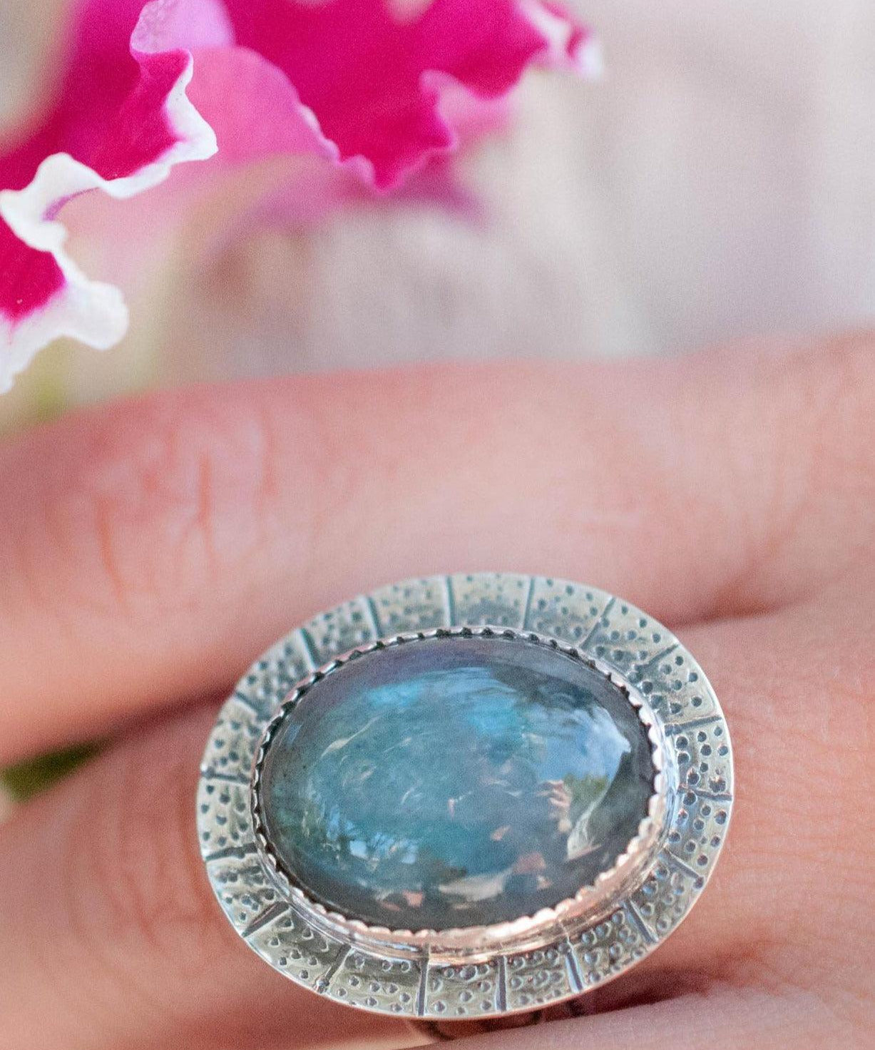 Rainbow Labradorite Ring  ~ Sterling Silver 925 ~MR059 - Maresia Jewelry