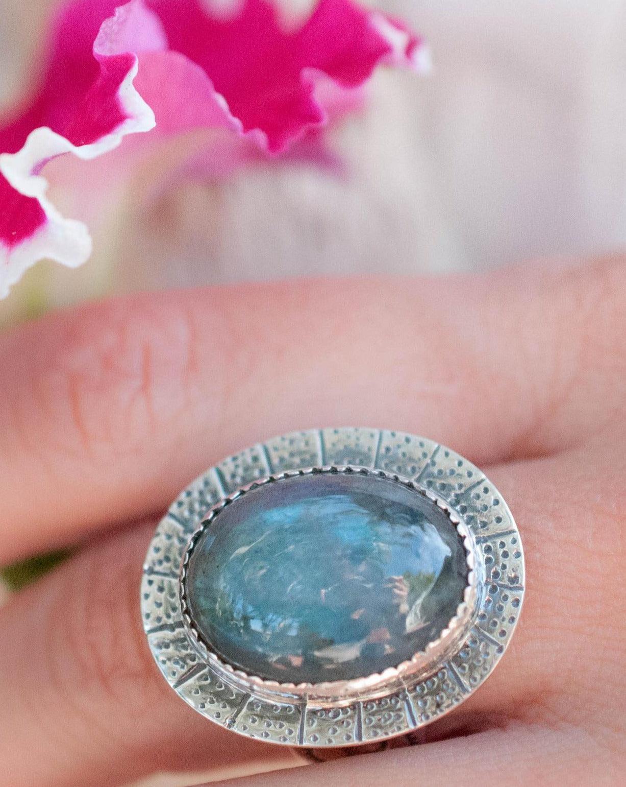 Rainbow Labradorite Ring  ~ Sterling Silver 925 ~MR059 - Maresia Jewelry