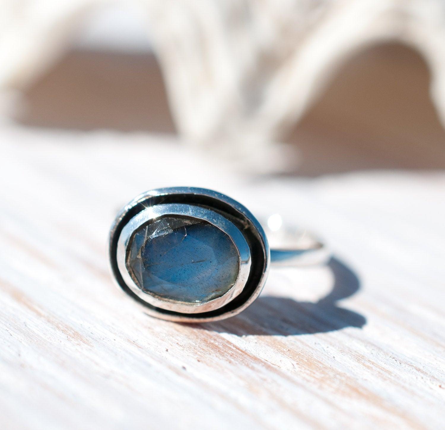 Rainbow Labradorite Ring ~ Sterling Silver 925 ~ MR090 - Maresia Jewelry
