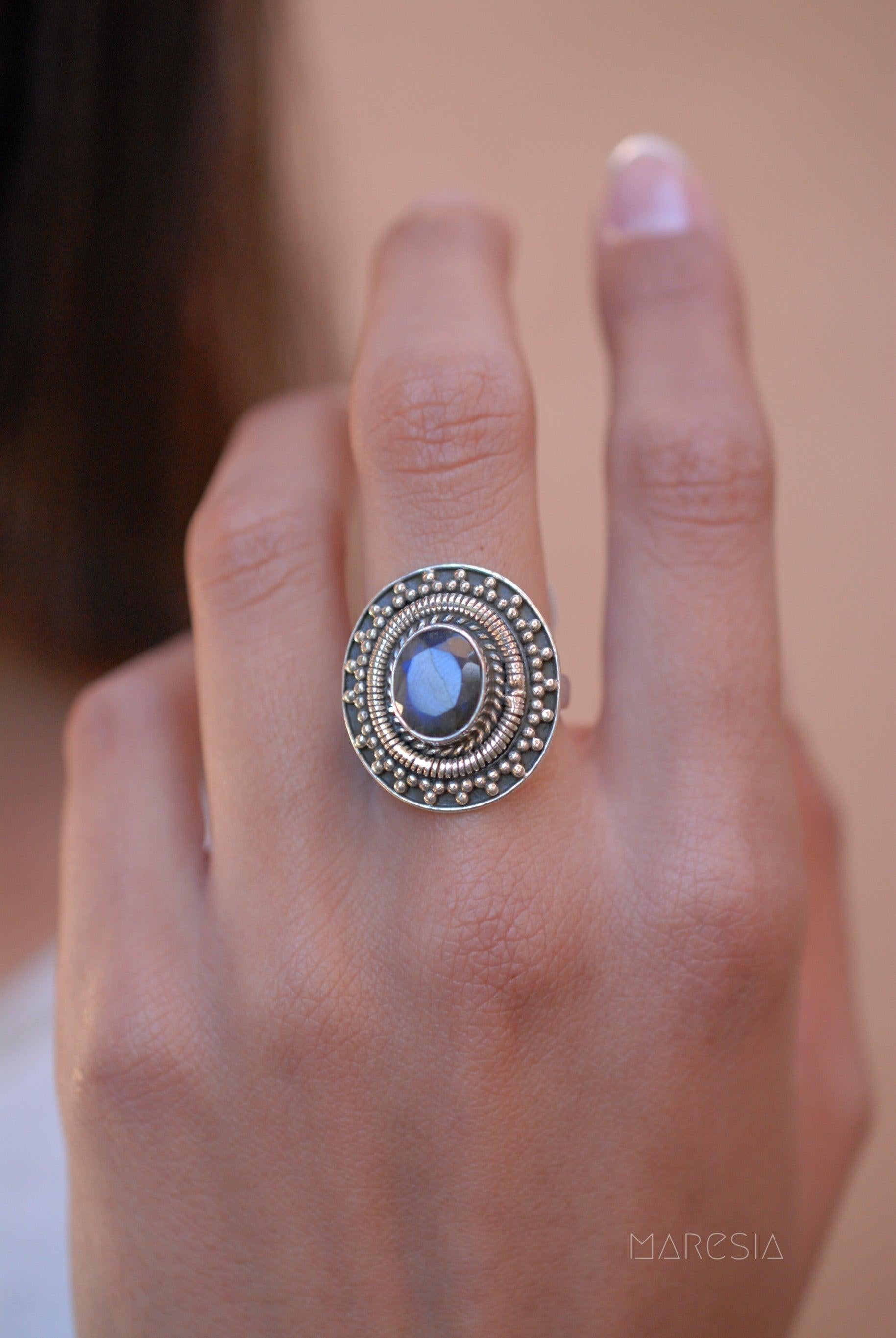Rainbow Labradorite Ring ~ Sterling Silver 925~ MR107 - Maresia Jewelry